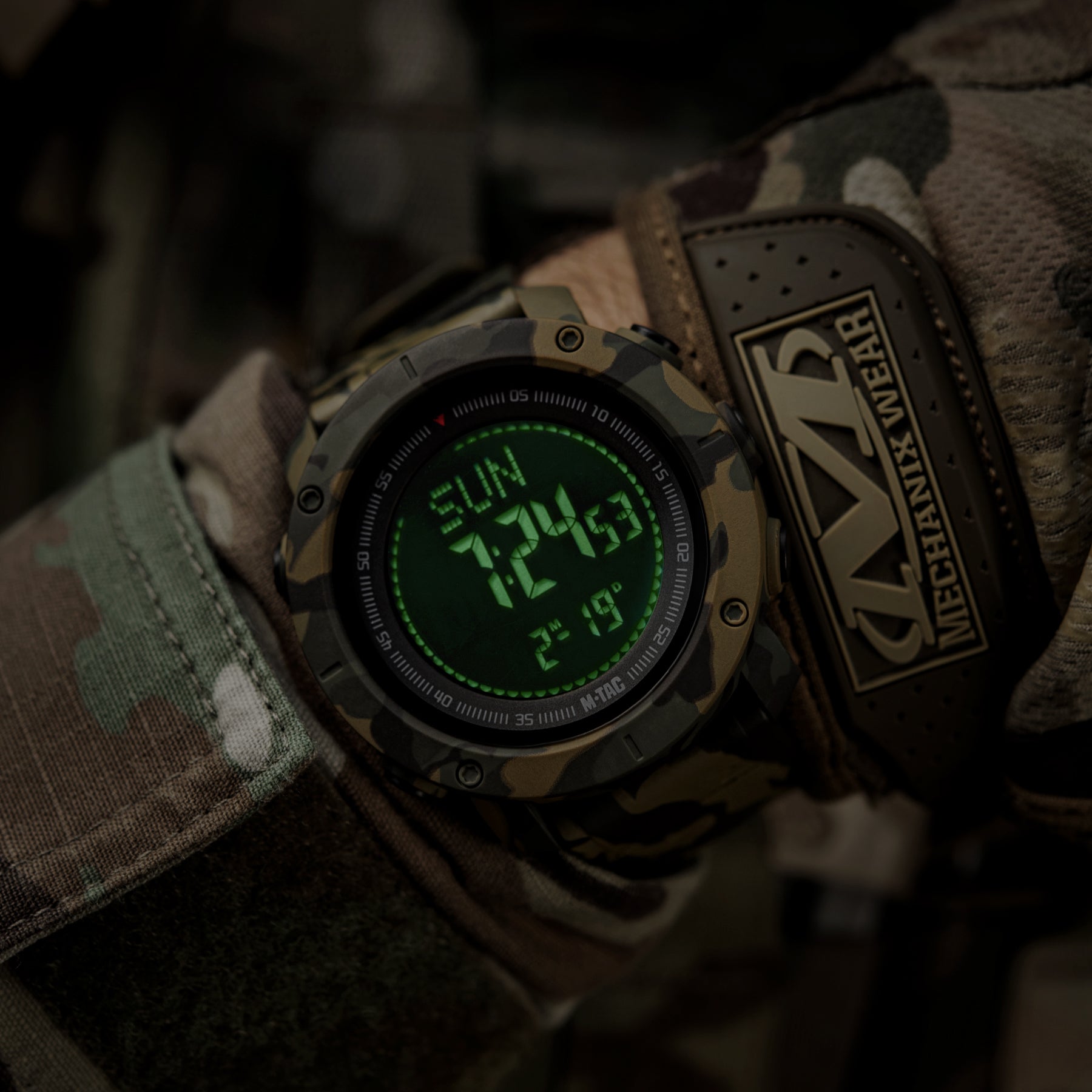 M-Tac годинник тактичний з компасом 2095 Camo