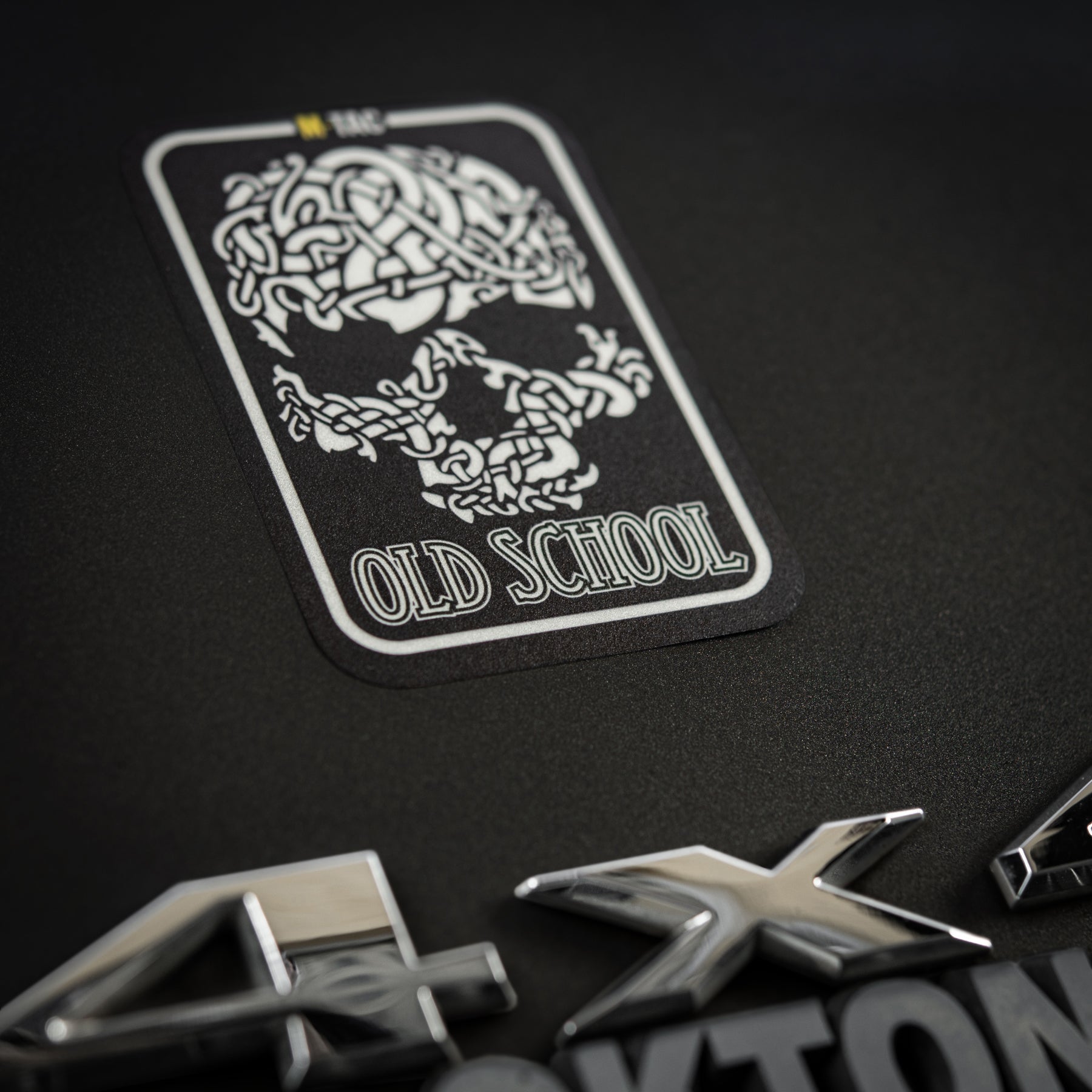 M-Tac наклейка Old School Small світловідбиваюча Black
