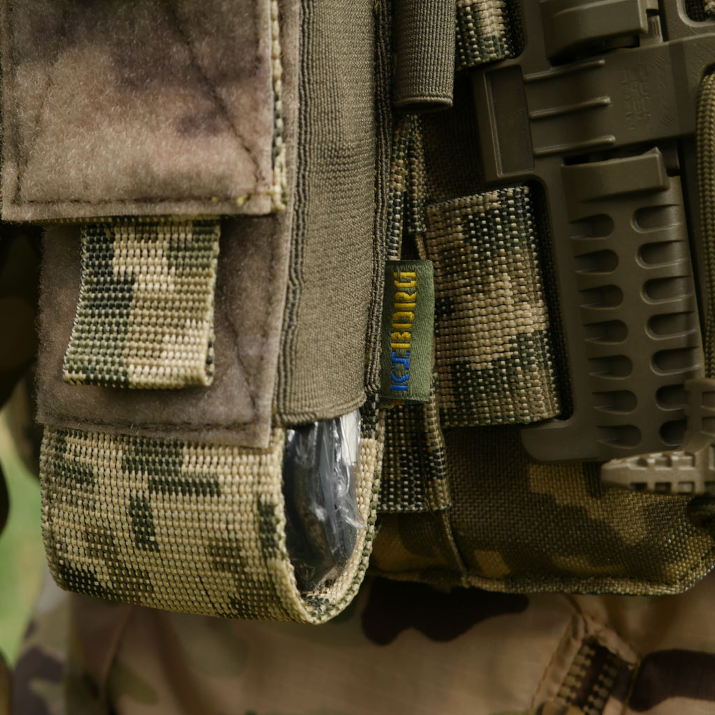 Підсумок пиксель під турнікет з кріпленнями для ножиць та маркера