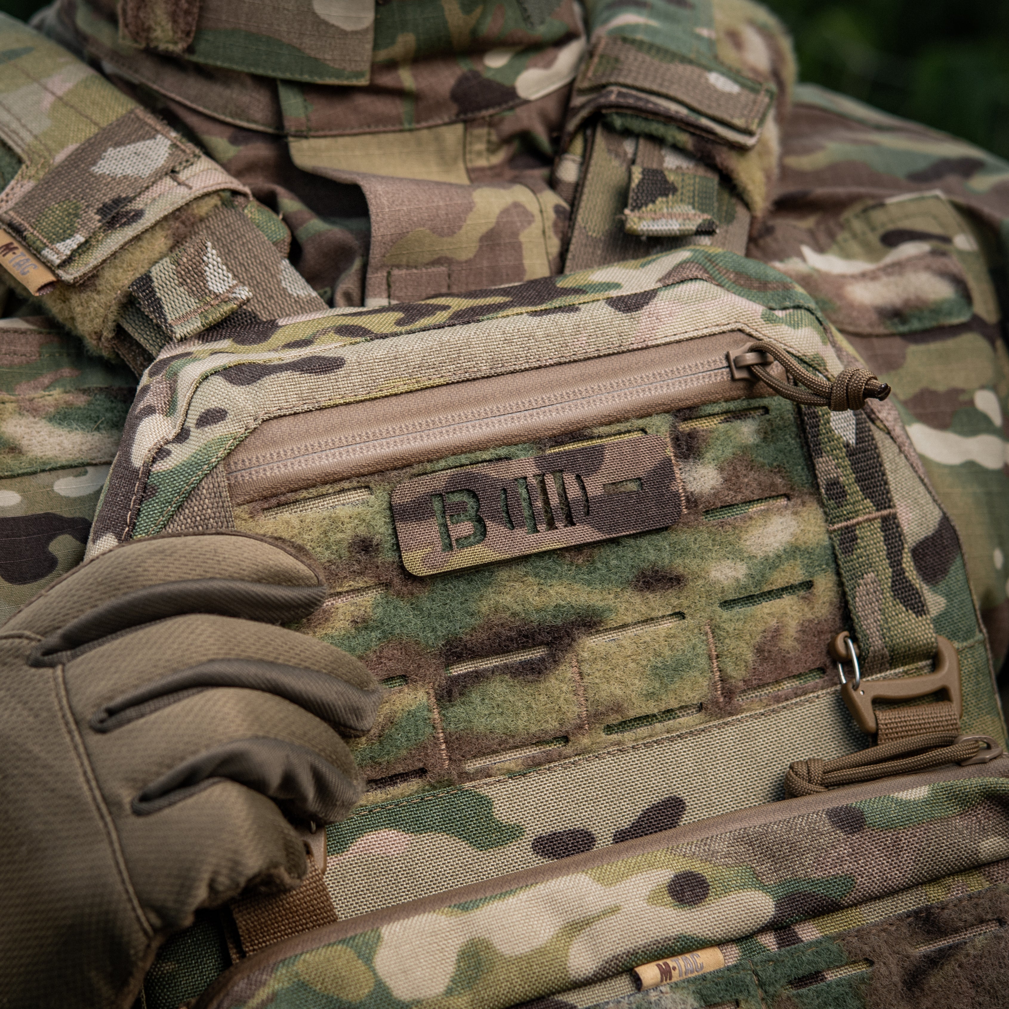 M-Tac нашивка група крові B (III) + наскрізна Laser Cut 25х80 Multicam