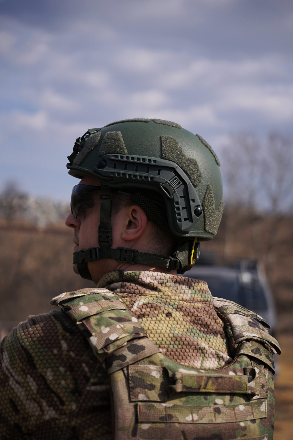Кевларовий балістичний шолом FAST GEN III Kevlar Olive з кріпленням NVG та рейками