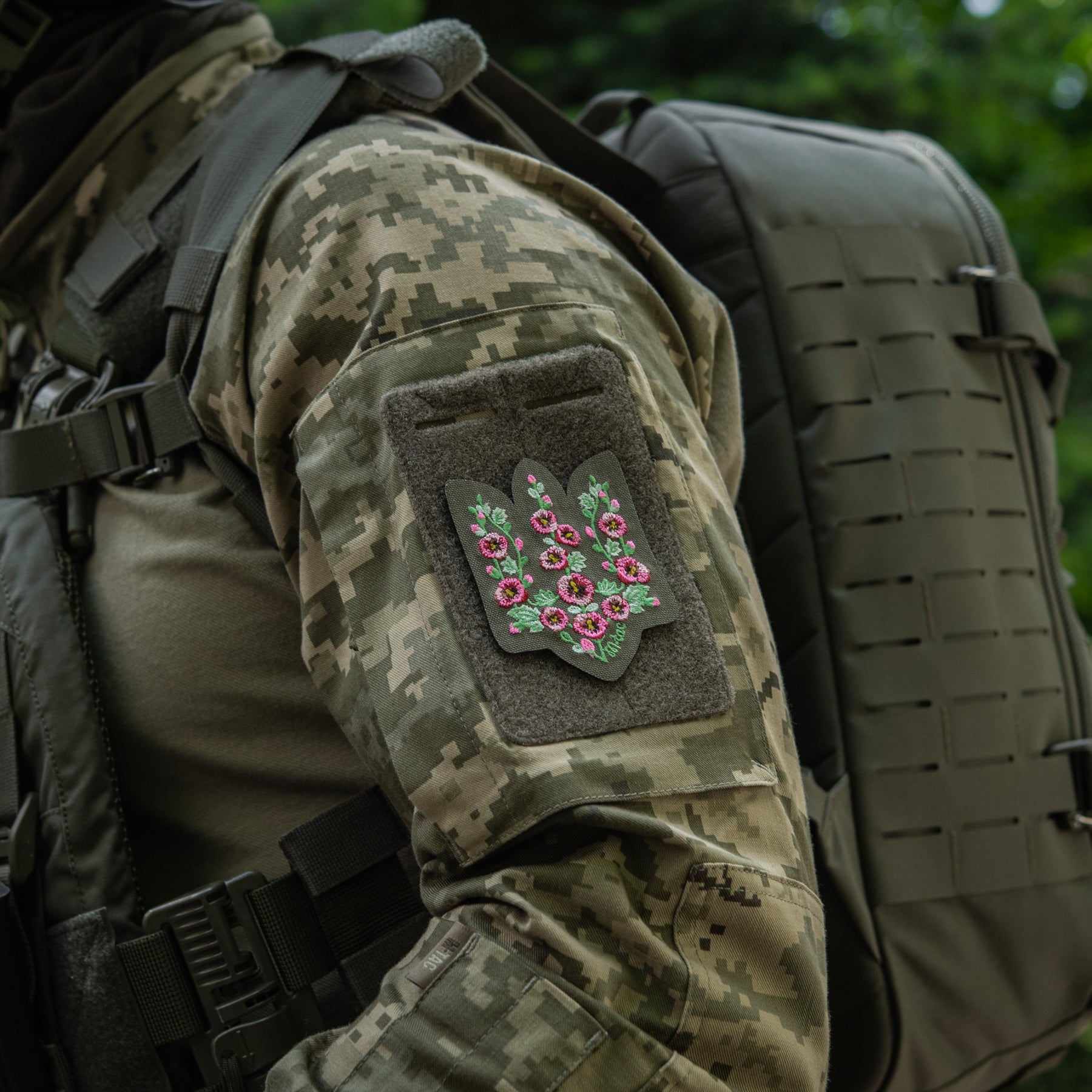 M-Tac нашивка Тризуб рожеві Мальви (вишивка) Ranger Green
