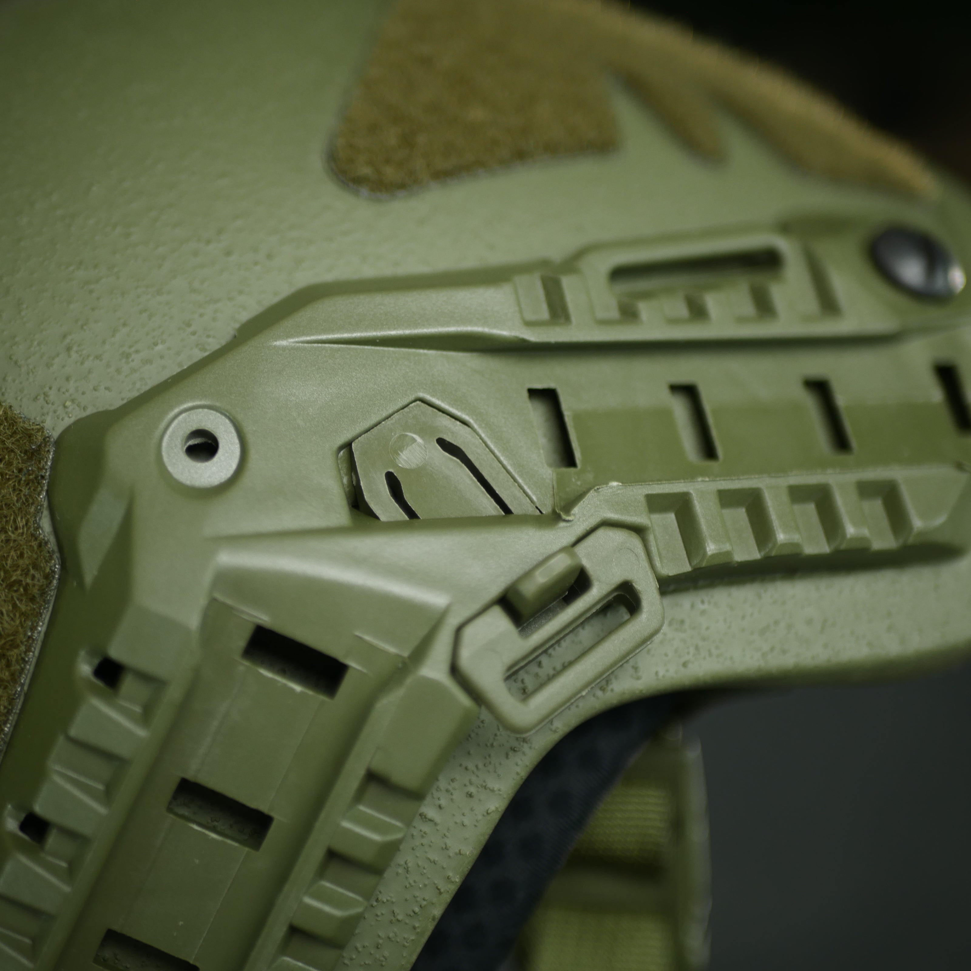 Шолом Sestan-Busch Helmet Olive