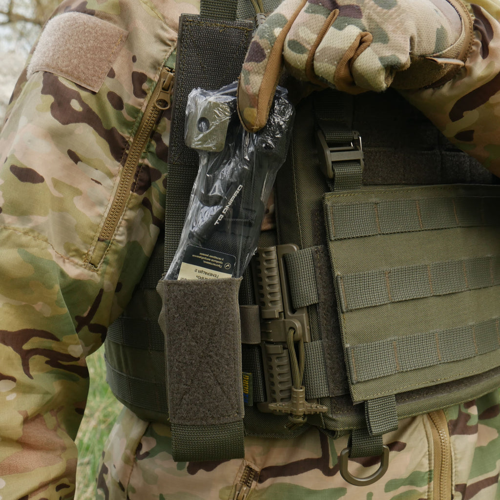 Відкритий підсумок хакі під турнікет з кріпленнями для ножиць та маркера