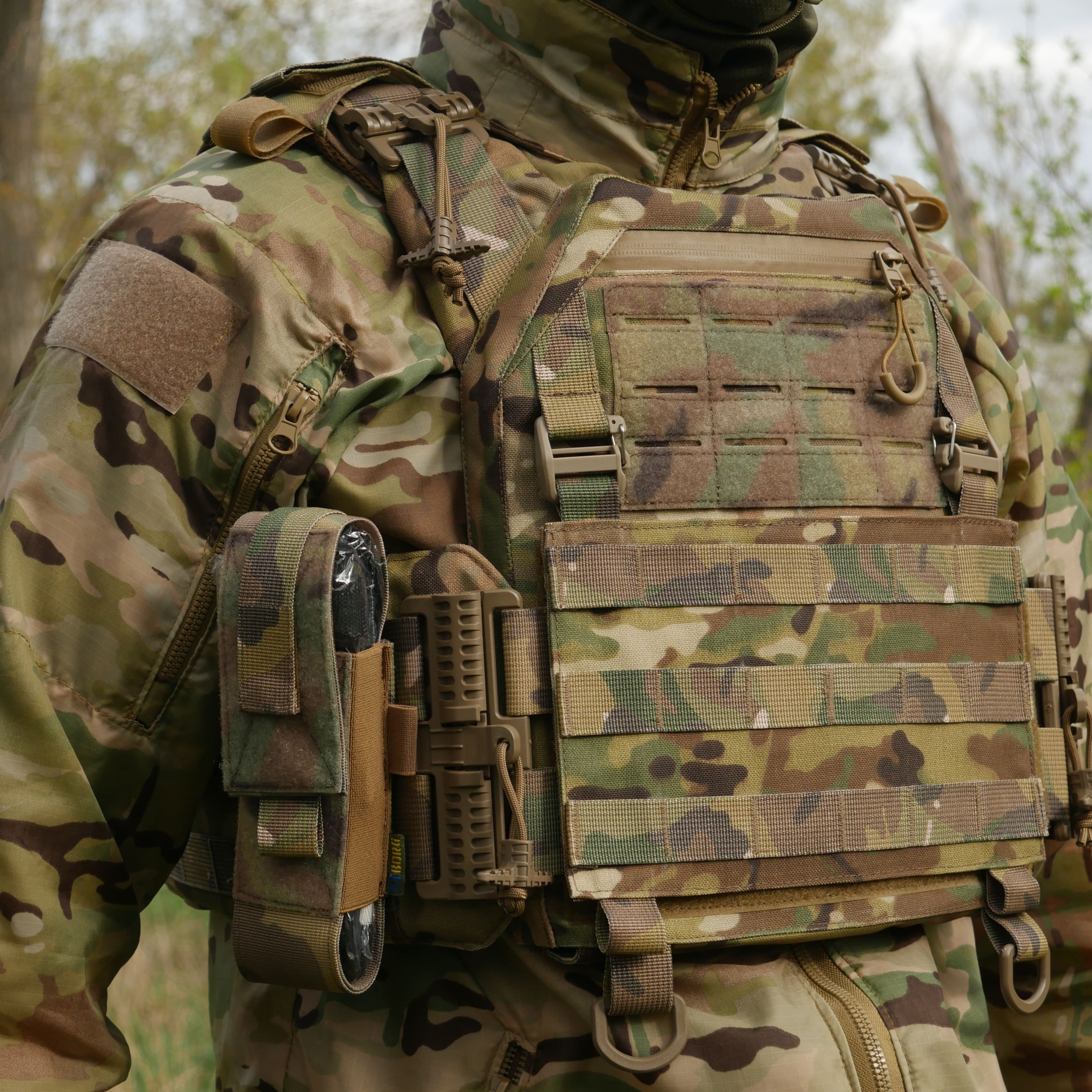 Підсумок мультикам під турнікет з кріпленнями для ножиць та маркера