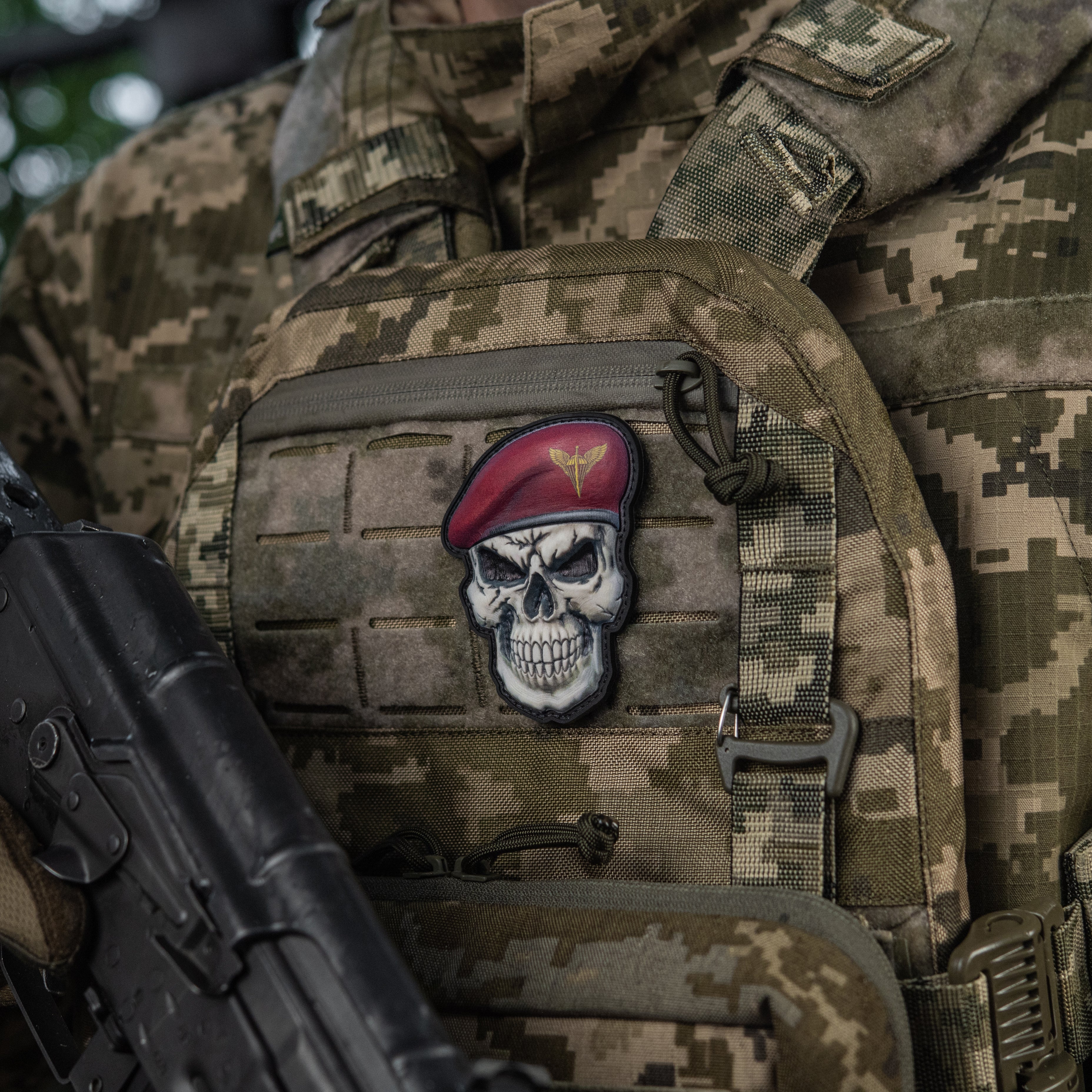 M-Tac нашивка Череп у береті (Десантно-Штурмові війська)