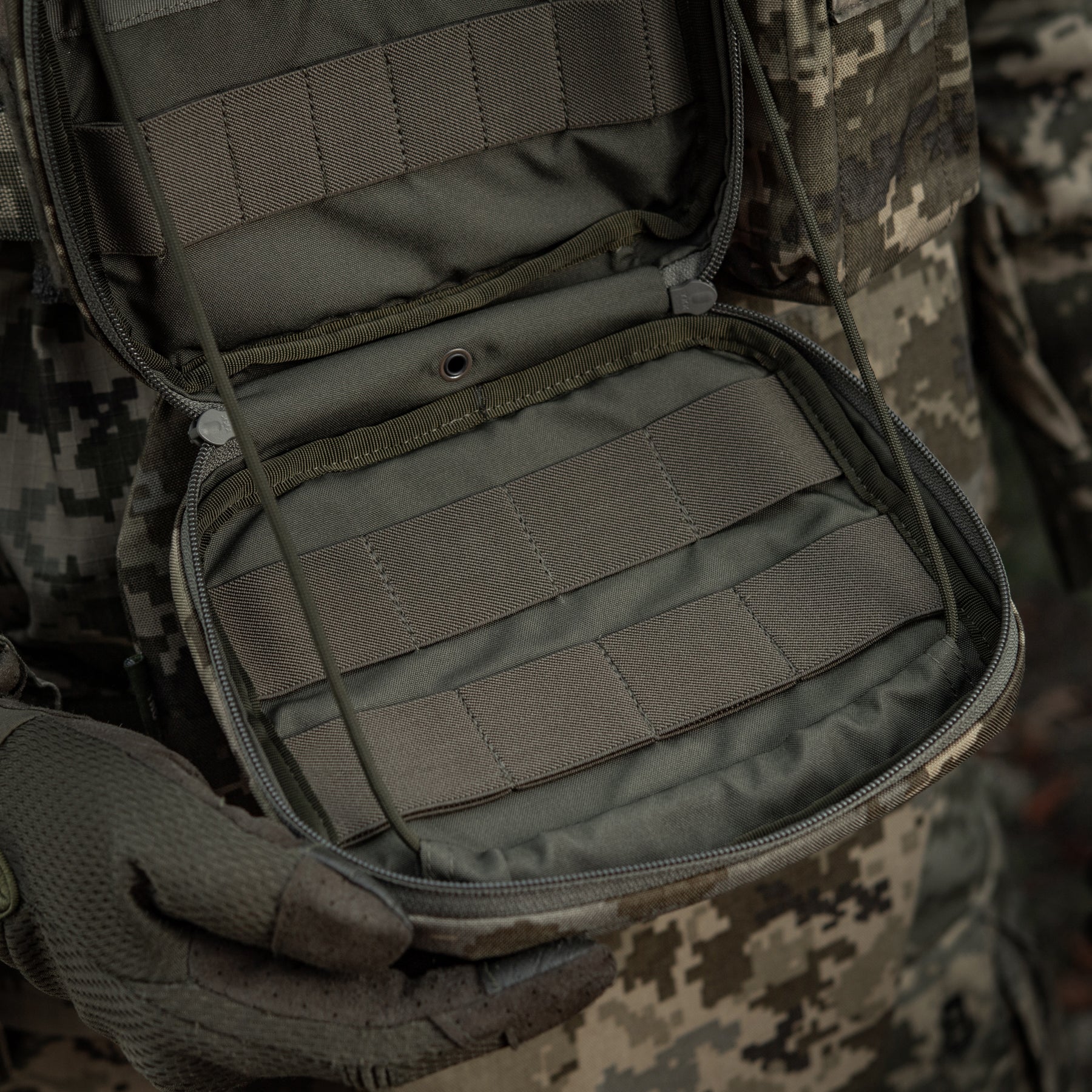 M-Tac підсумок органайзер Elite MM14