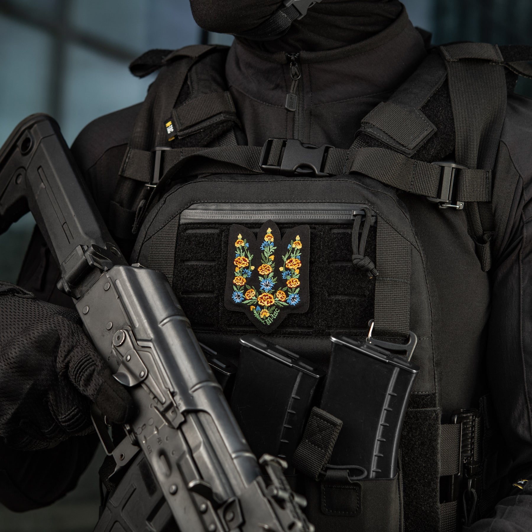 M-Tac нашивка Тризуб Чорнобривці (вишивка) Black