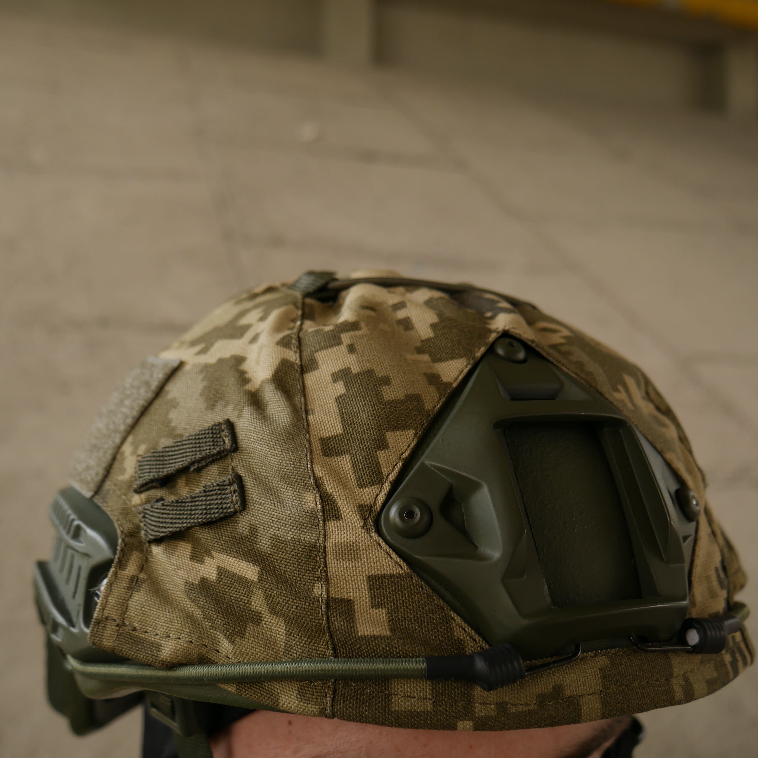 Кавер піксель Kiborg на шолом FAST-1