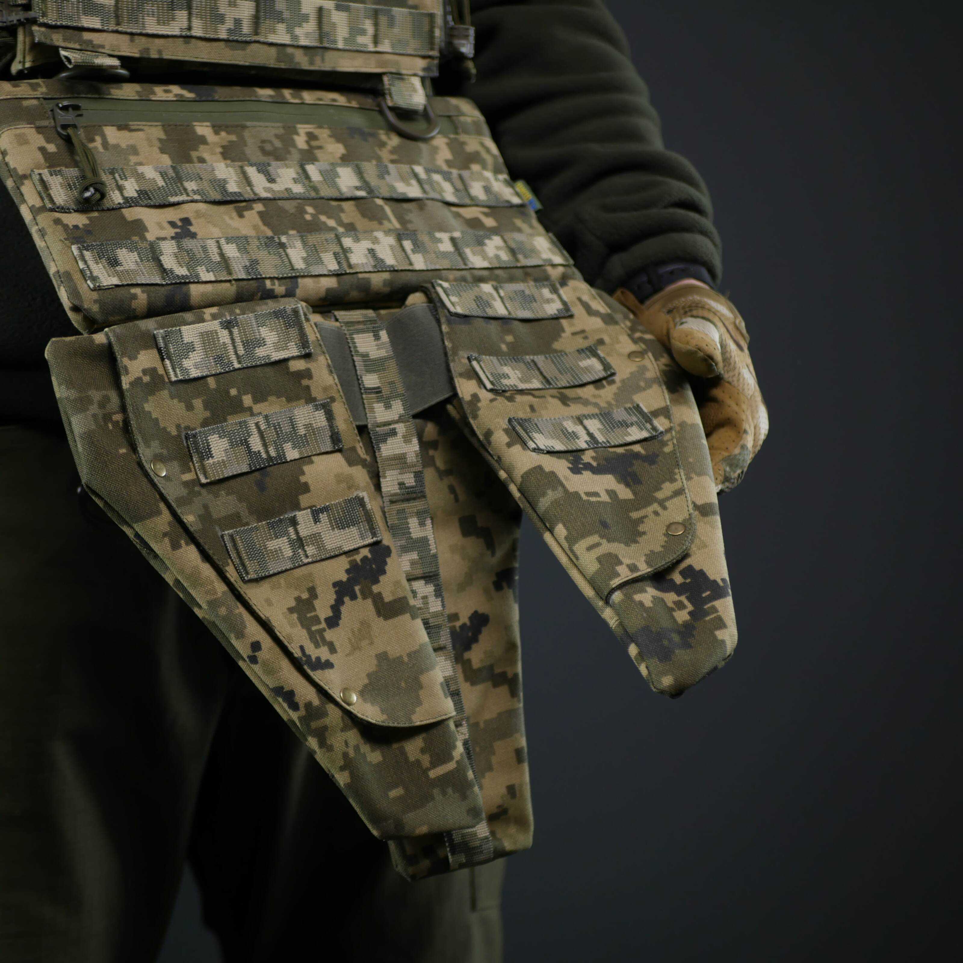 Захист паху (напашник) потрійний Kiborg з балістичним пакетом 1 клас захисту Militex Pixel