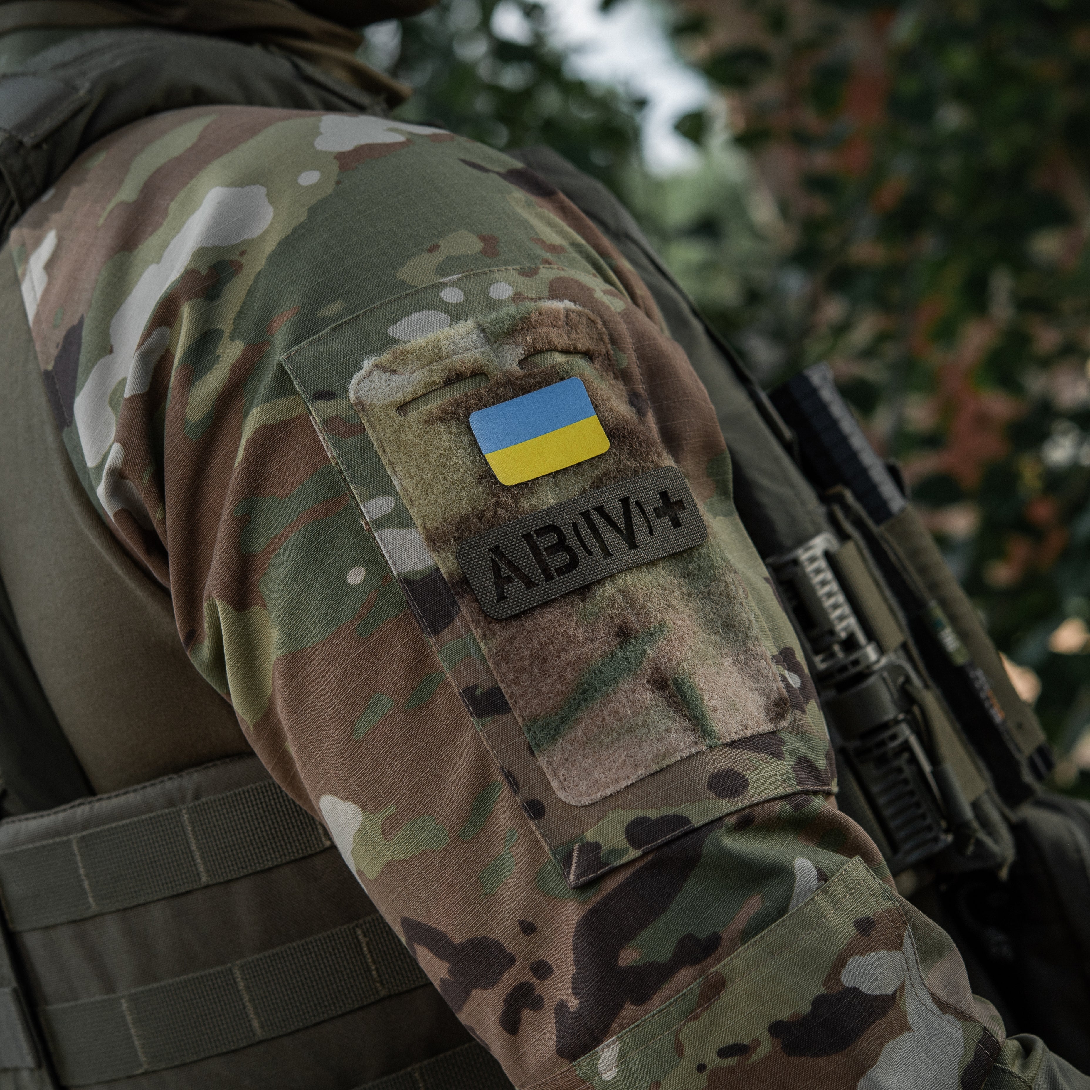M-Tac нашивка група крові AB (IV) + наскрізна Laser Cut 25х80 Ranger Green
