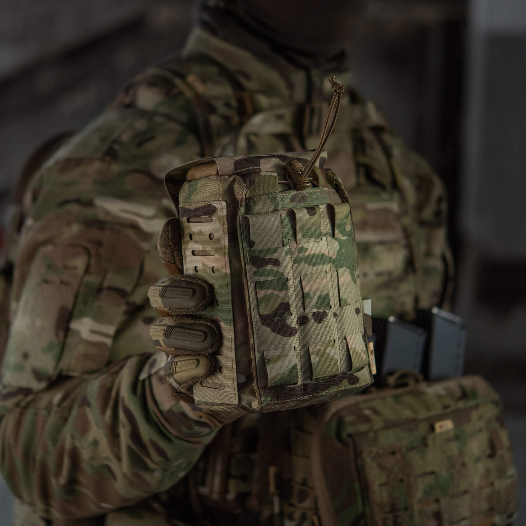 M-Tac підсумок медичний вертикальний Large Gen.II Elite Multicam