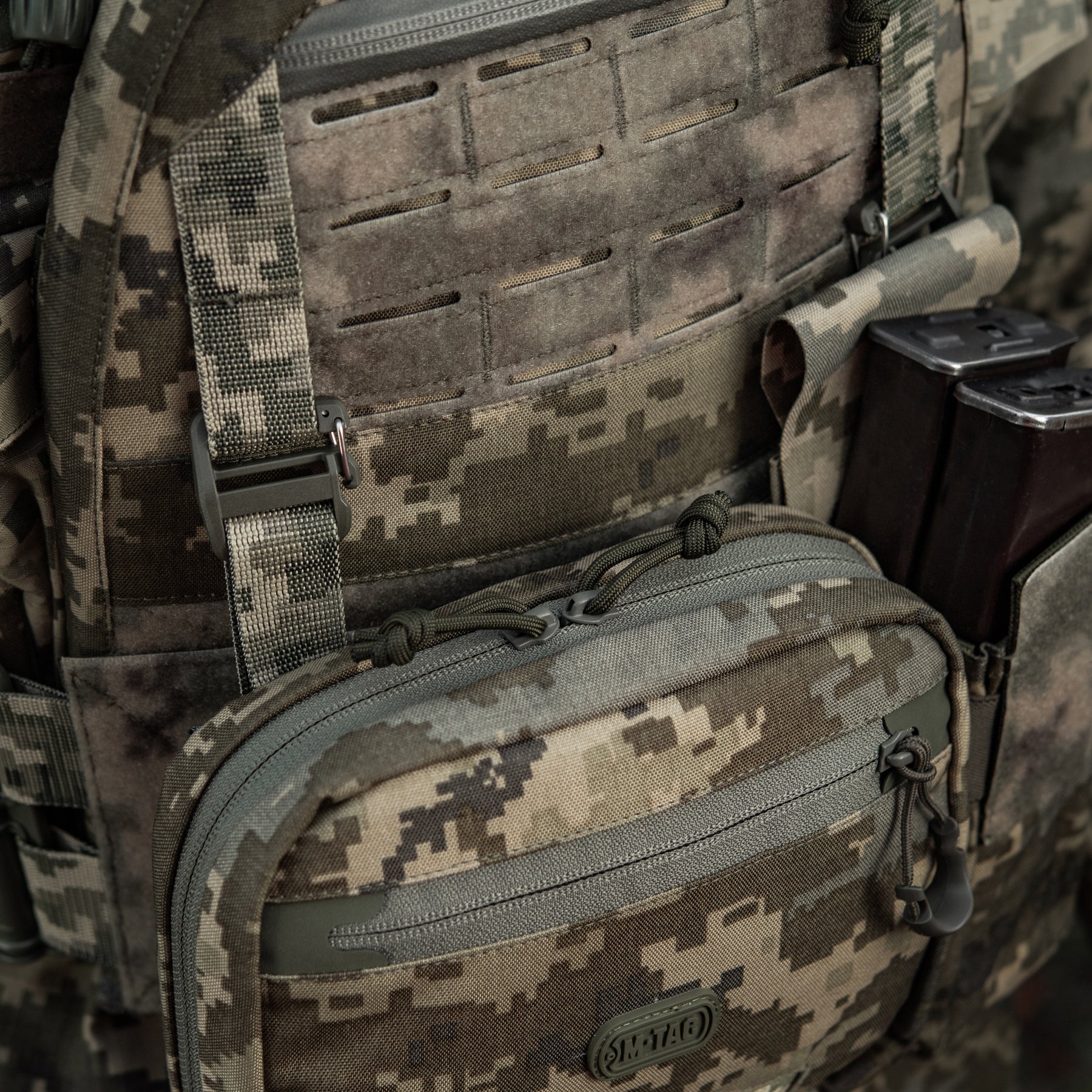 M-Tac підсумок органайзер Elite MM14