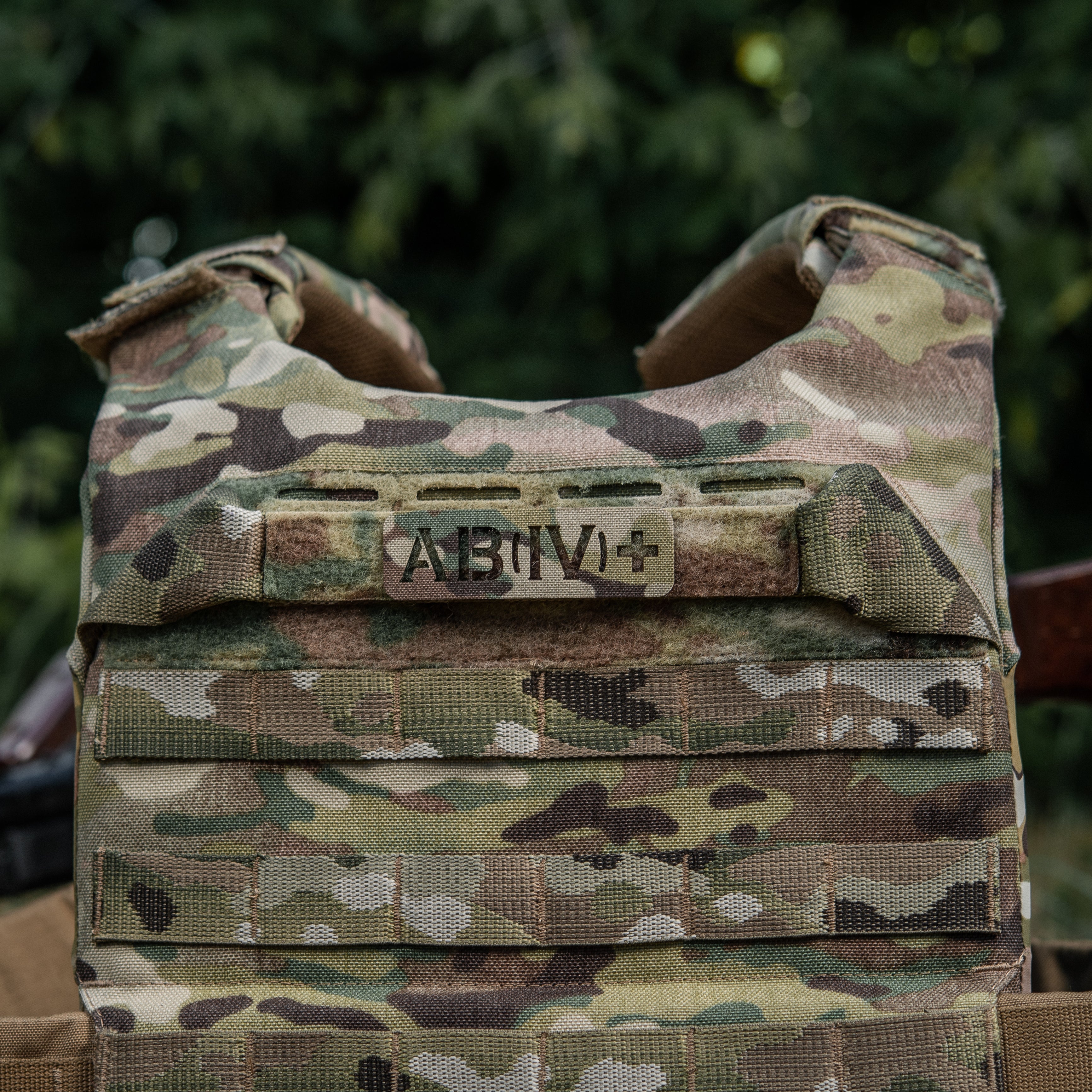 M-Tac нашивка група крові AB (IV) + наскрізна Laser Cut 25х80 Multicam