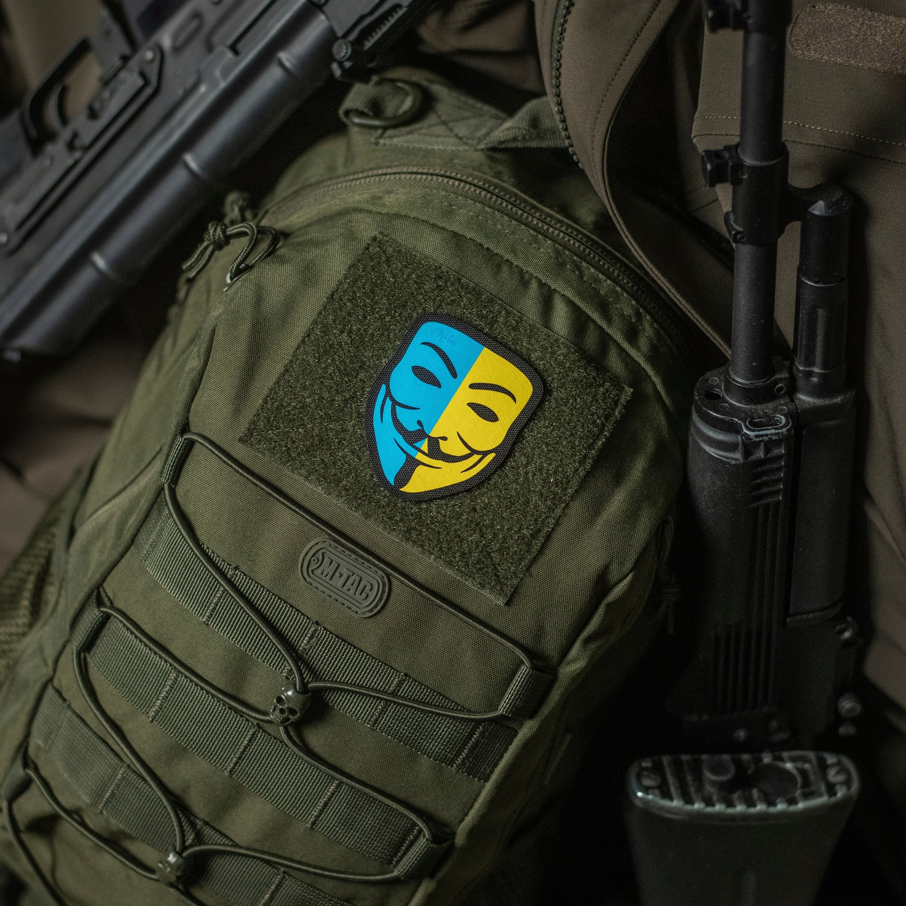 M-Tac нашивка Anonymous Black/Yellow/Blue