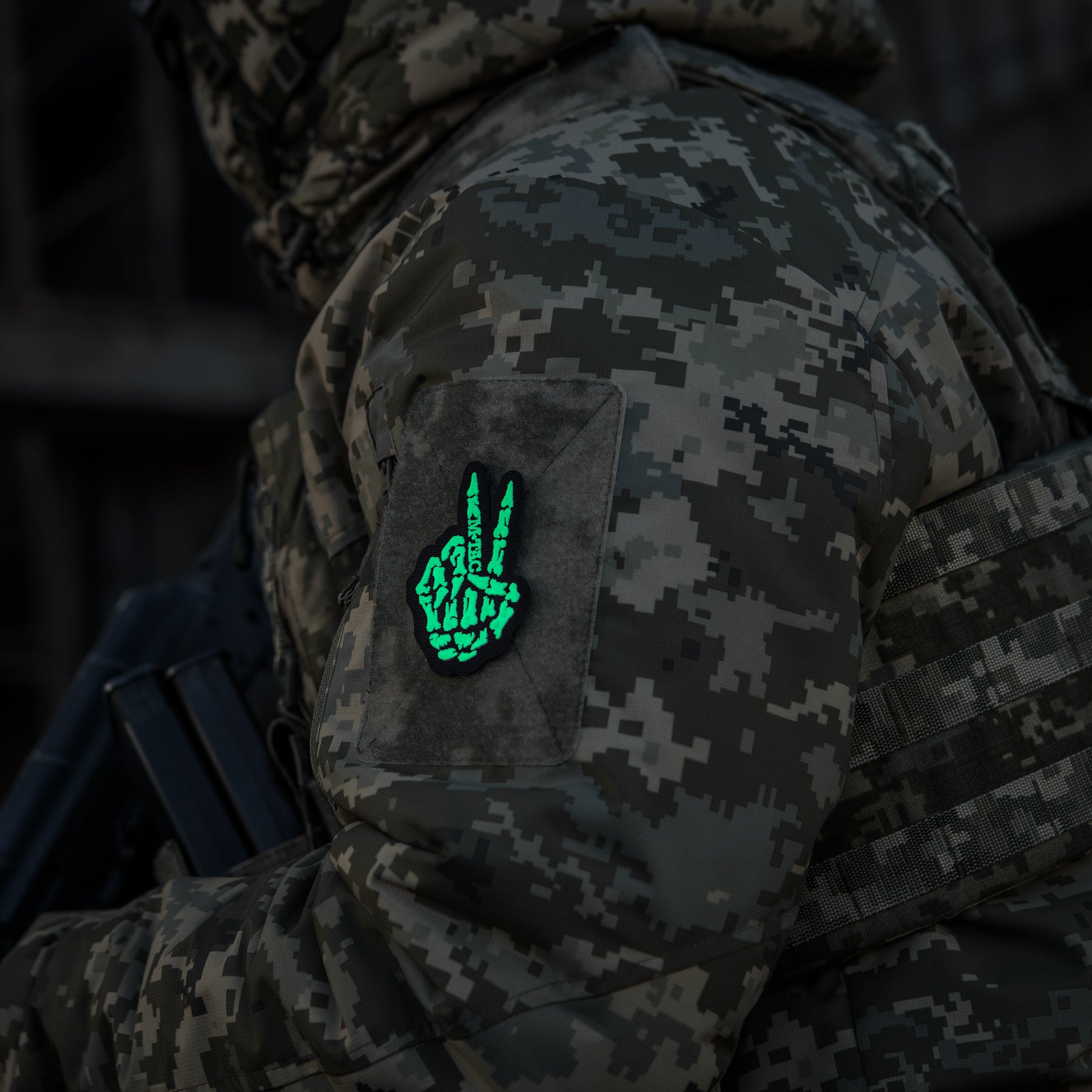 M-Tac нашивка Victory hand (вишивка) Black