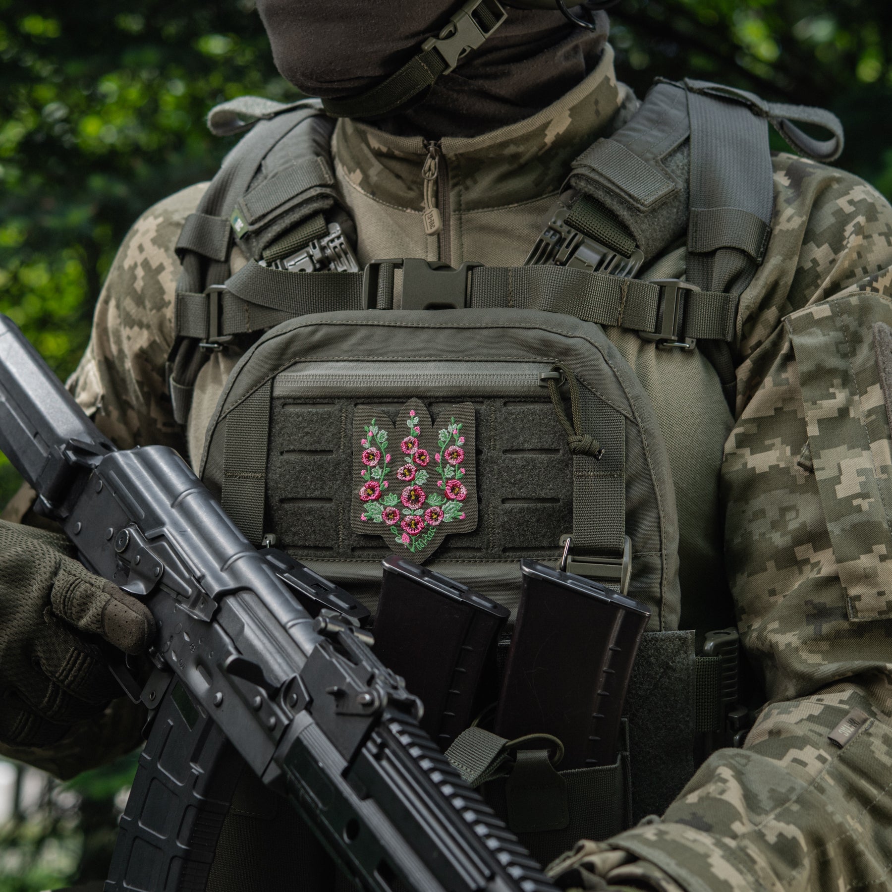 M-Tac нашивка Тризуб рожеві Мальви (вишивка) Ranger Green