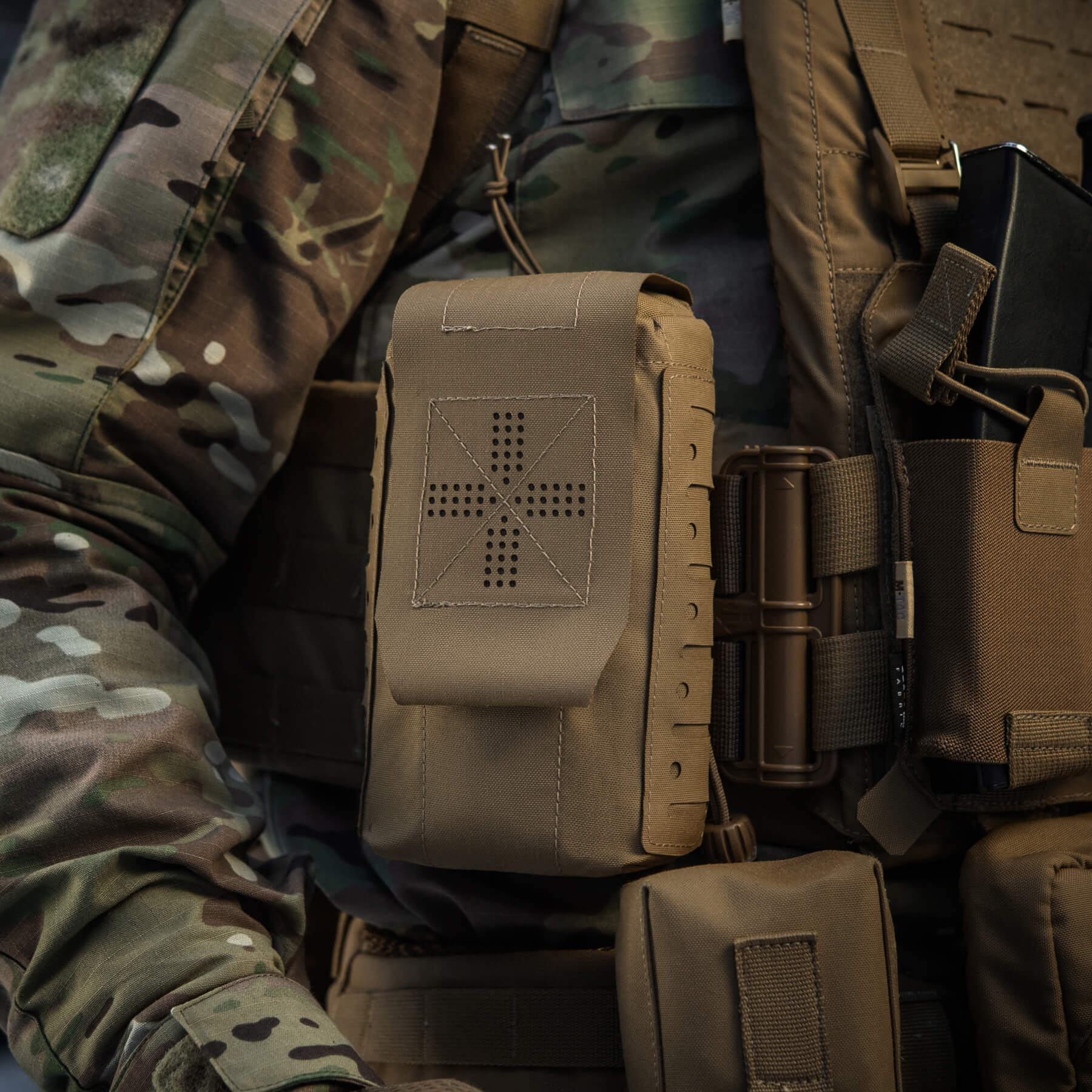 M-Tac підсумок медичний вертикальний Small Gen.II Elite Coyote