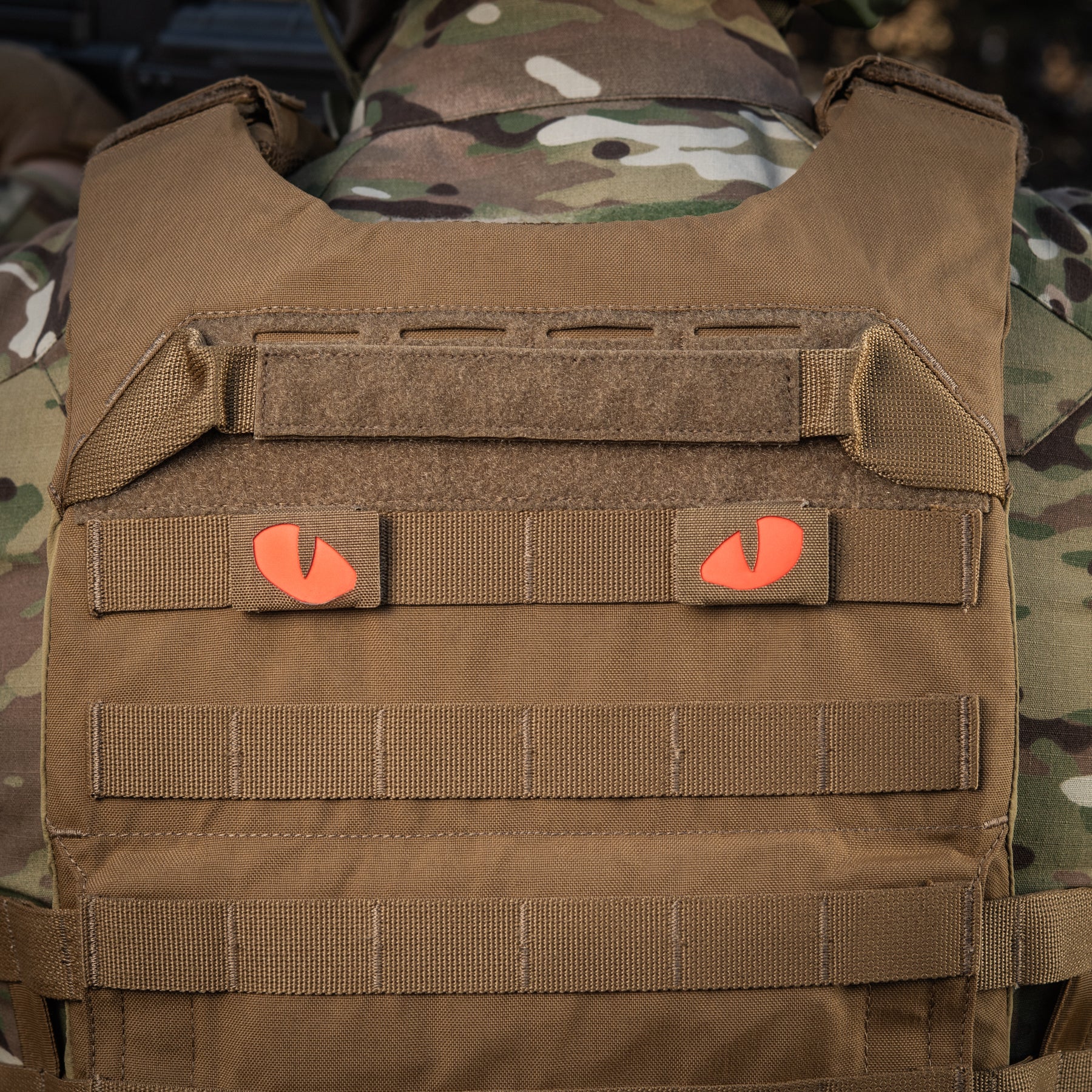 M-Tac нашивка Tiger Eyes Laser Cut (пара) Coyote/Red/GID