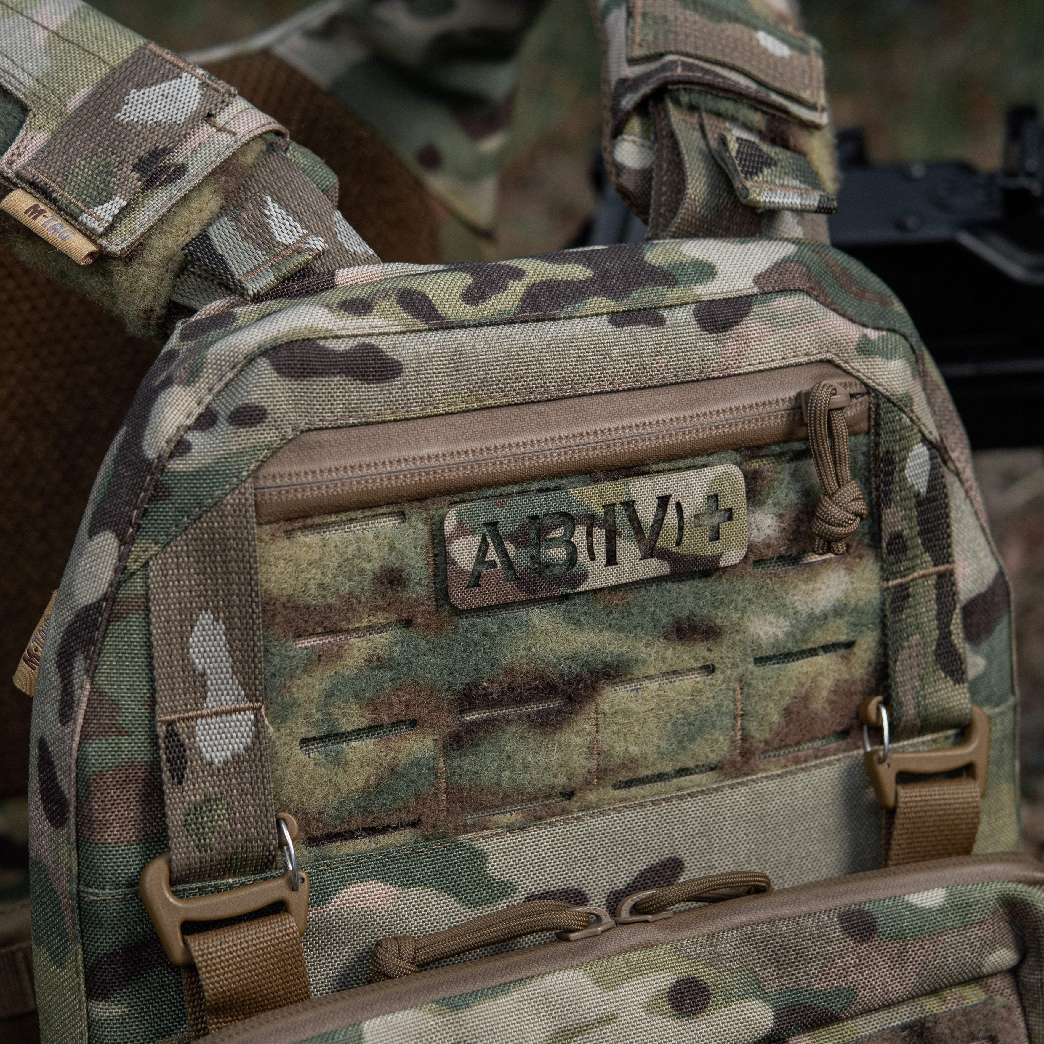 M-Tac нашивка група крові AB (IV) + наскрізна Laser Cut 25х80 Multicam