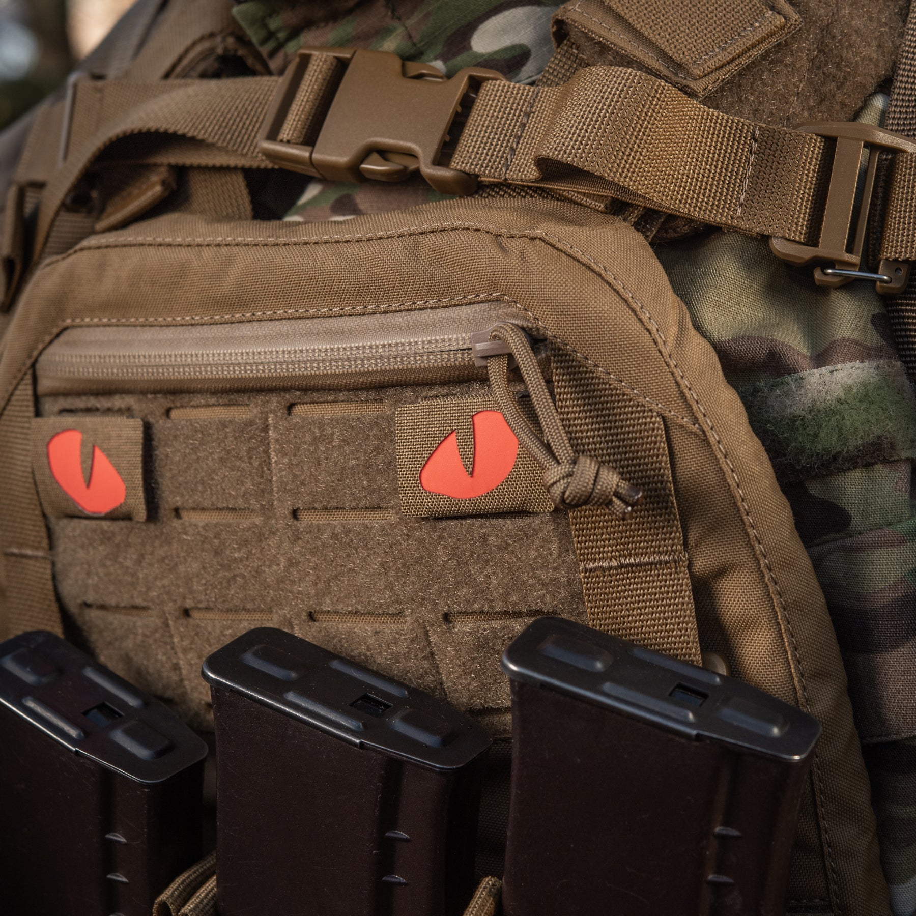 M-Tac нашивка Tiger Eyes Laser Cut (пара) Coyote/Red/GID