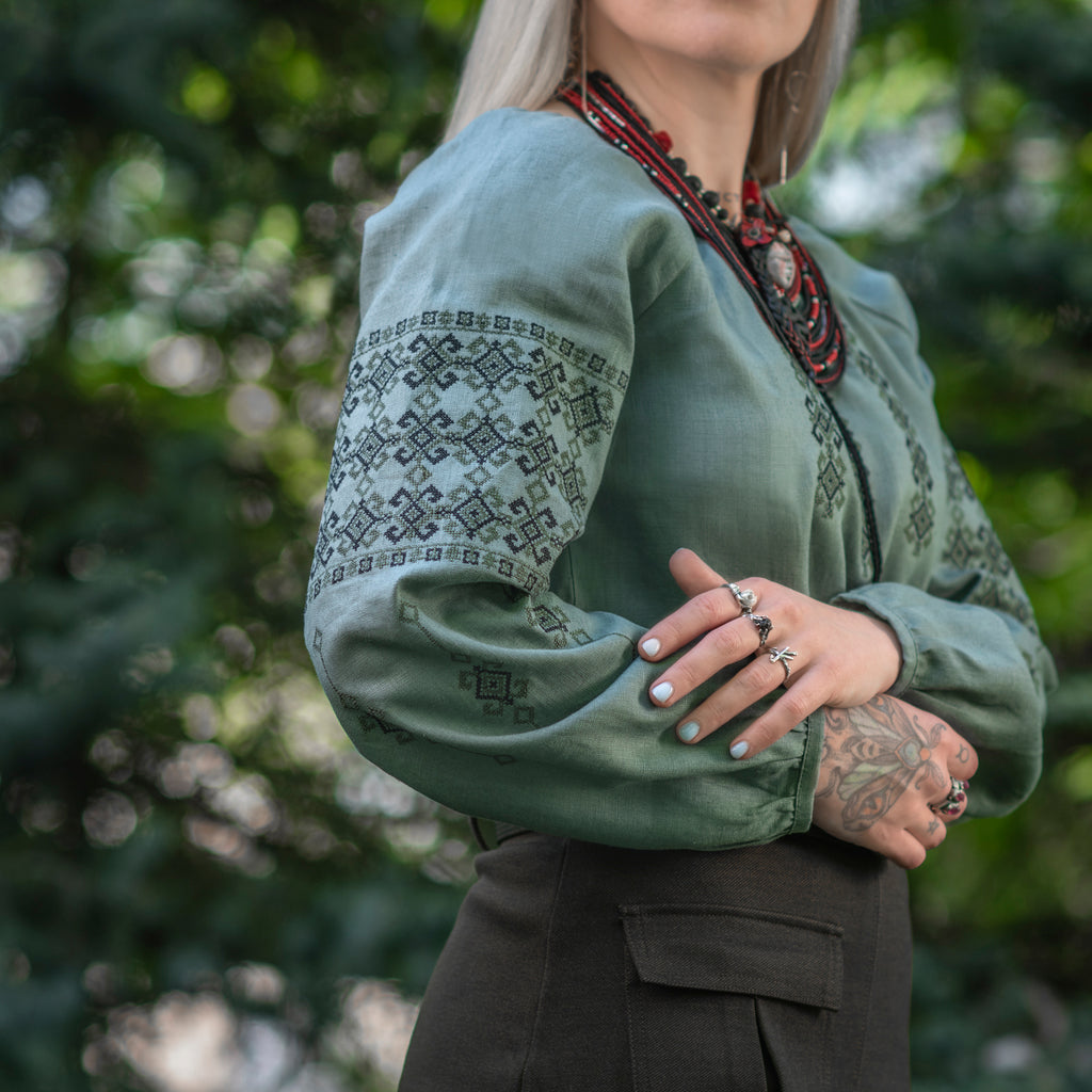 M-Tac вишиванка жіноча 100% льон сіро-зелена