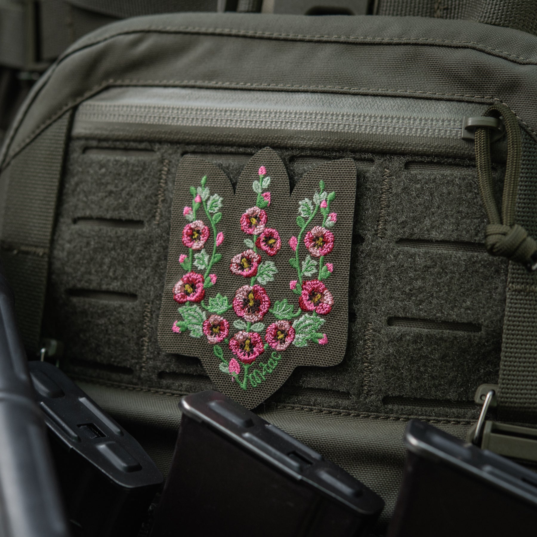 M-Tac нашивка Тризуб рожеві Мальви (вишивка) Ranger Green