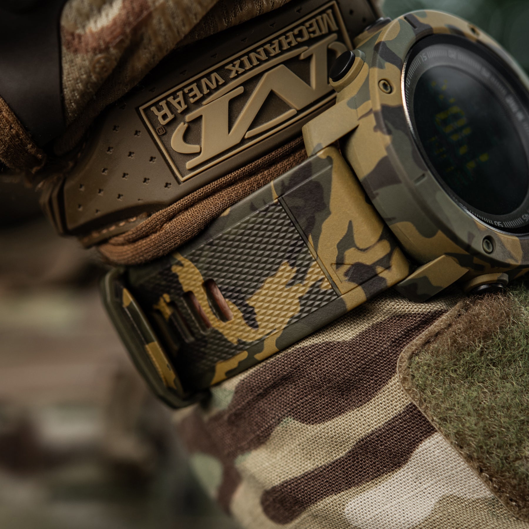 M-Tac годинник тактичний з компасом 2095 Camo