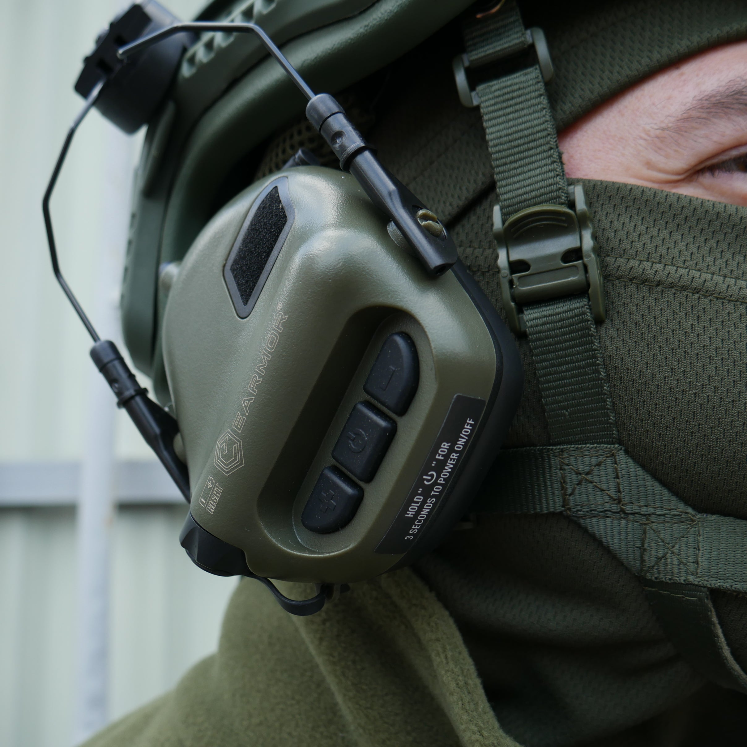 Навушники активні EARMOR M32Н з кріпленням Олива