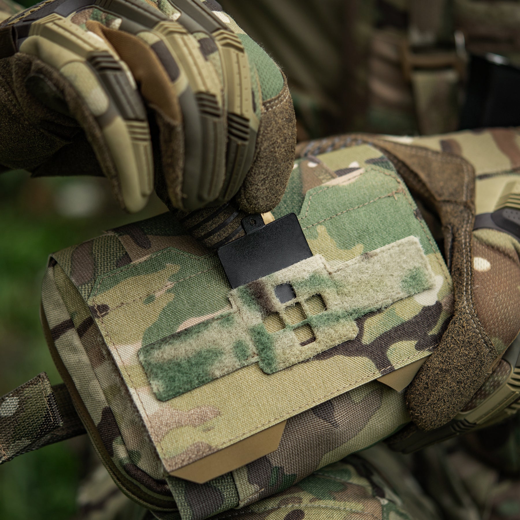 M-Tac підсумок медичний горизонтальний Large Elite Multicam