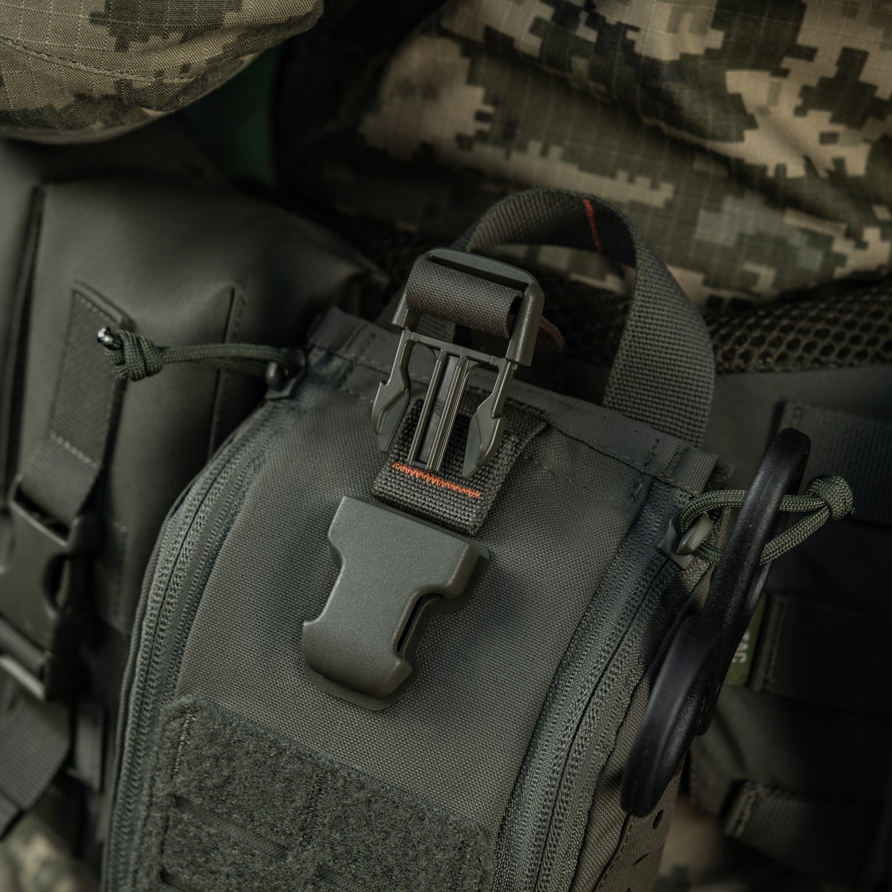 M-Tac підсумок медичний Elite Rip Off Gen.II Ranger Green