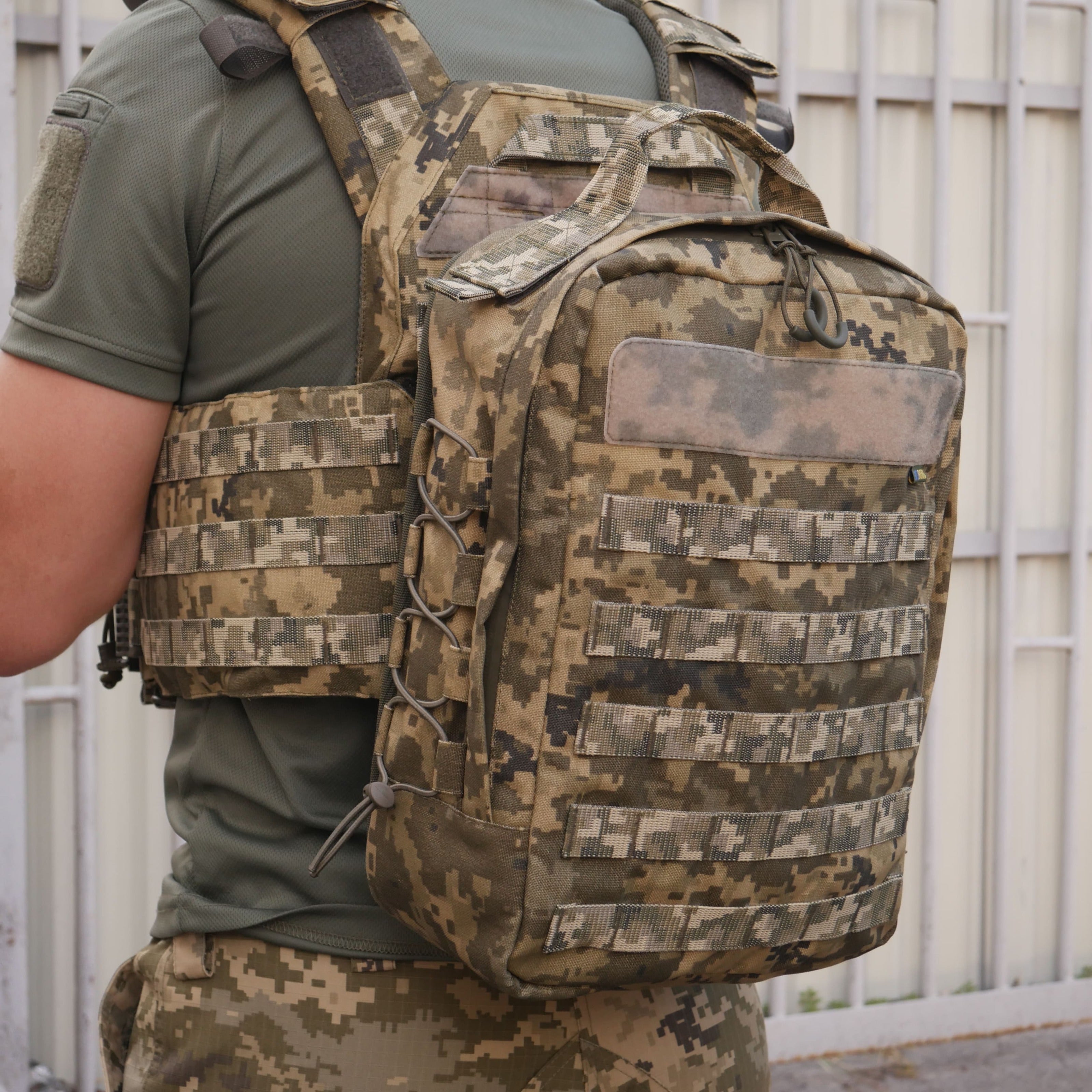 Рюкзак з MOLLE піксель