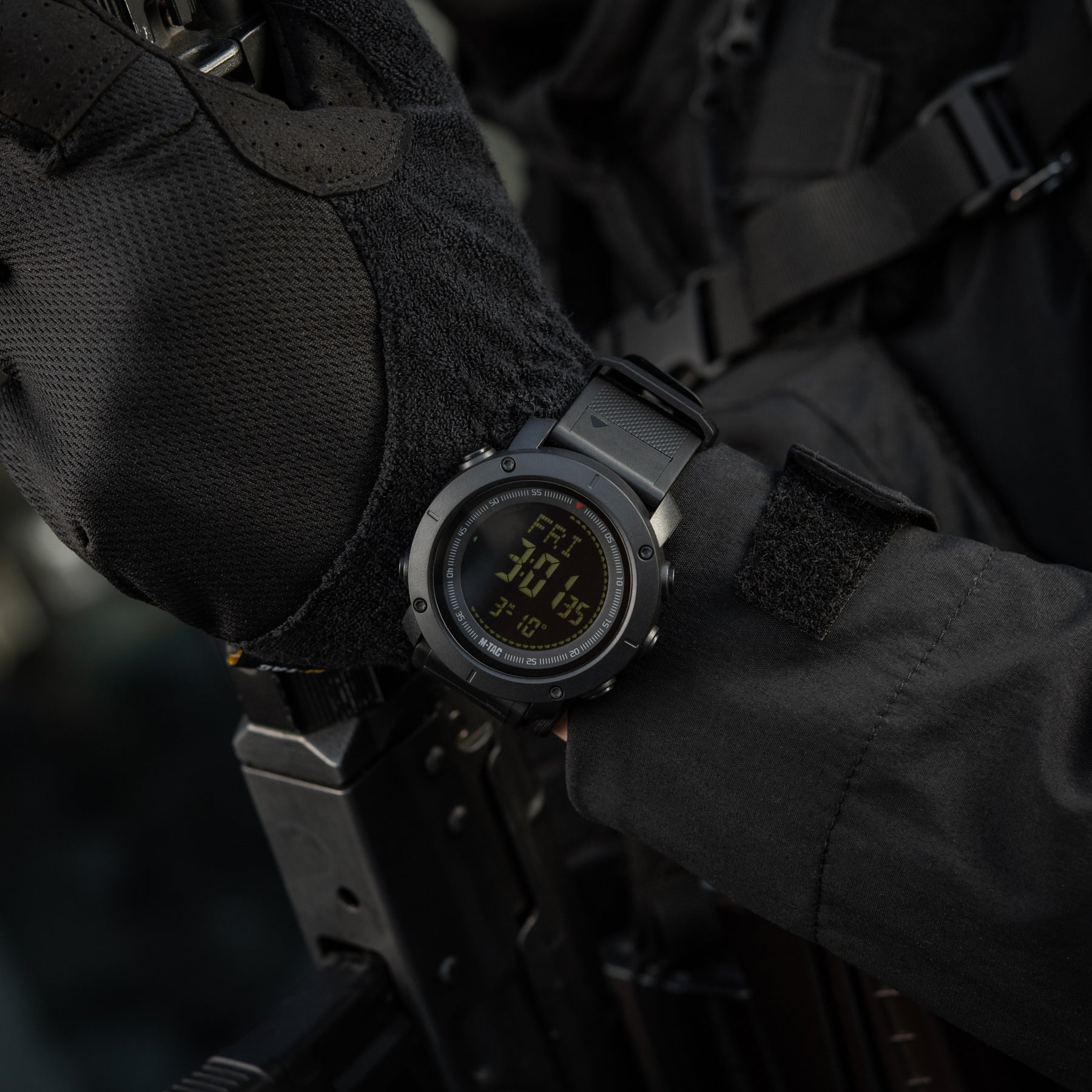 M-Tac годинник тактичний з компасом 2095 Black