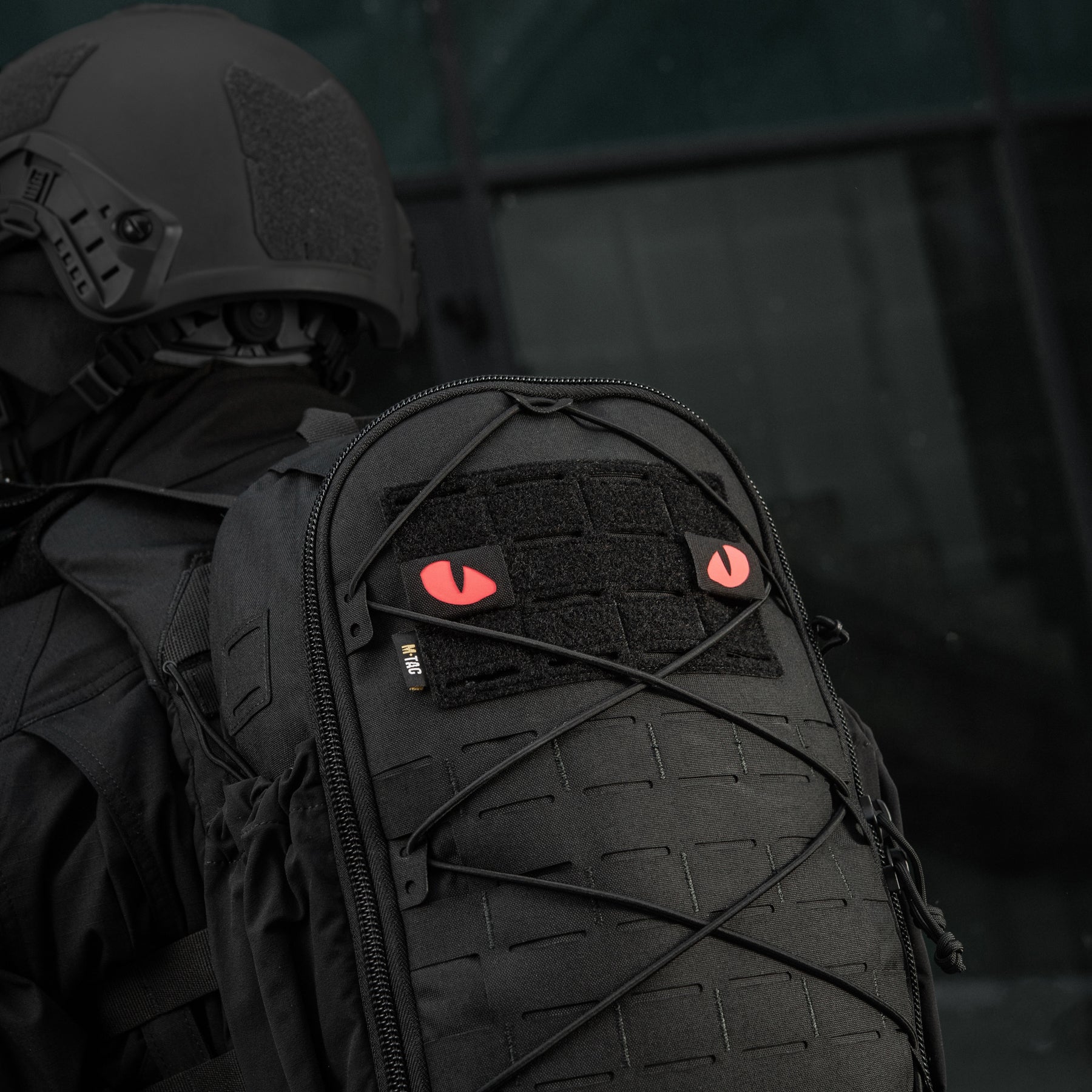 M-Tac нашивка Tiger Eyes Laser Cut (пара) Black/Red/GID