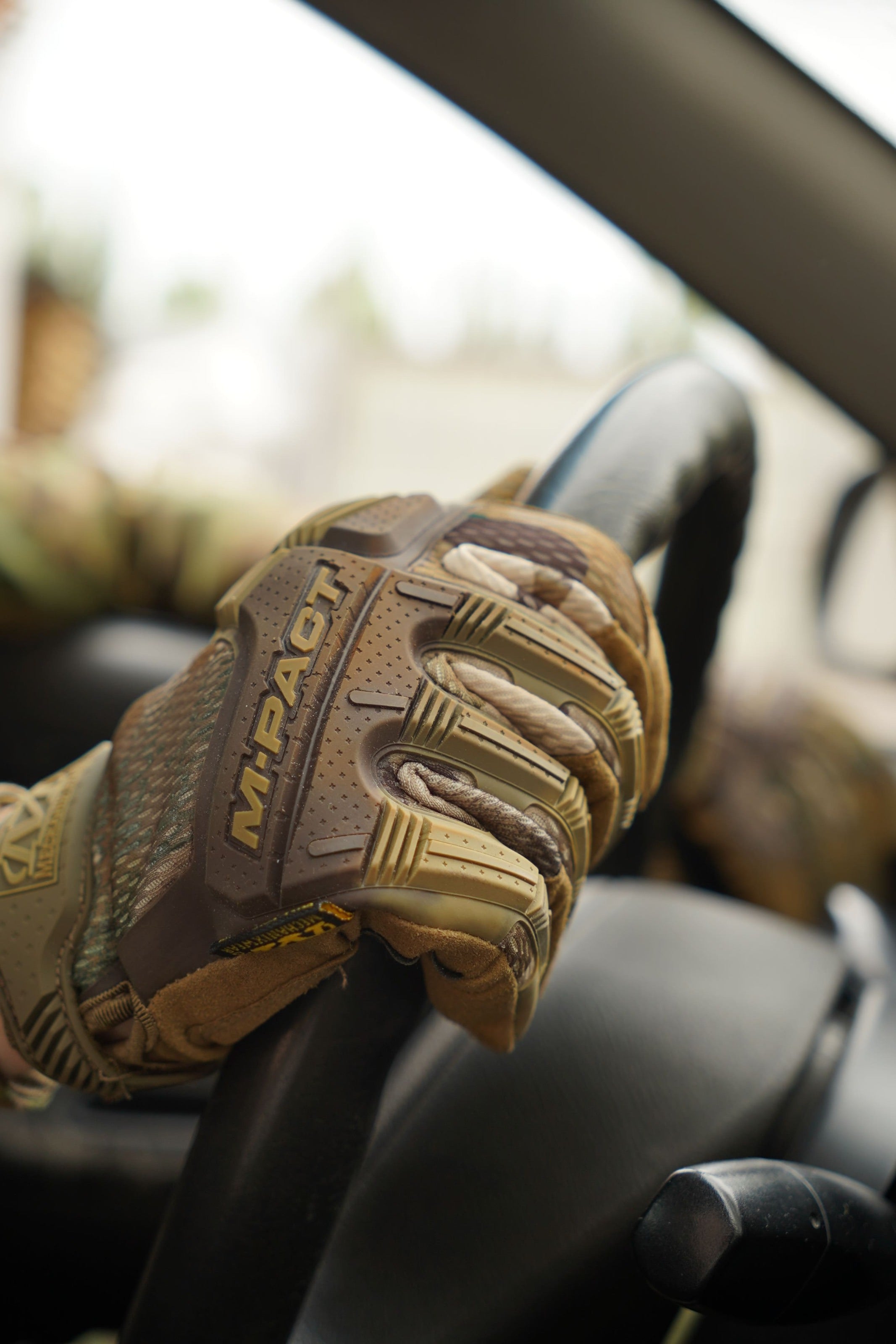 Тактичні рукавиці мультикам Mechanix