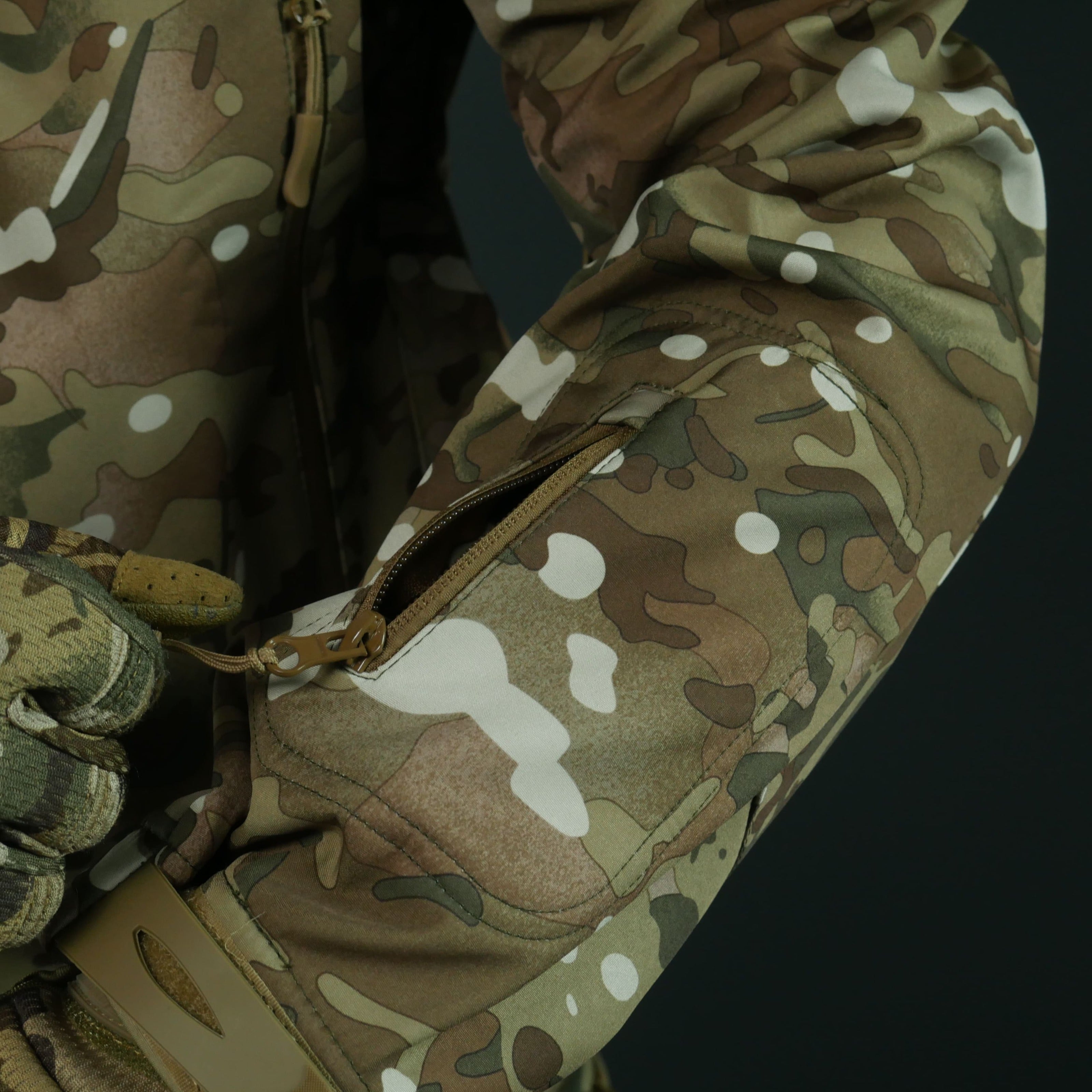 Тактичний демісезонний костюм Softshell Мультикам