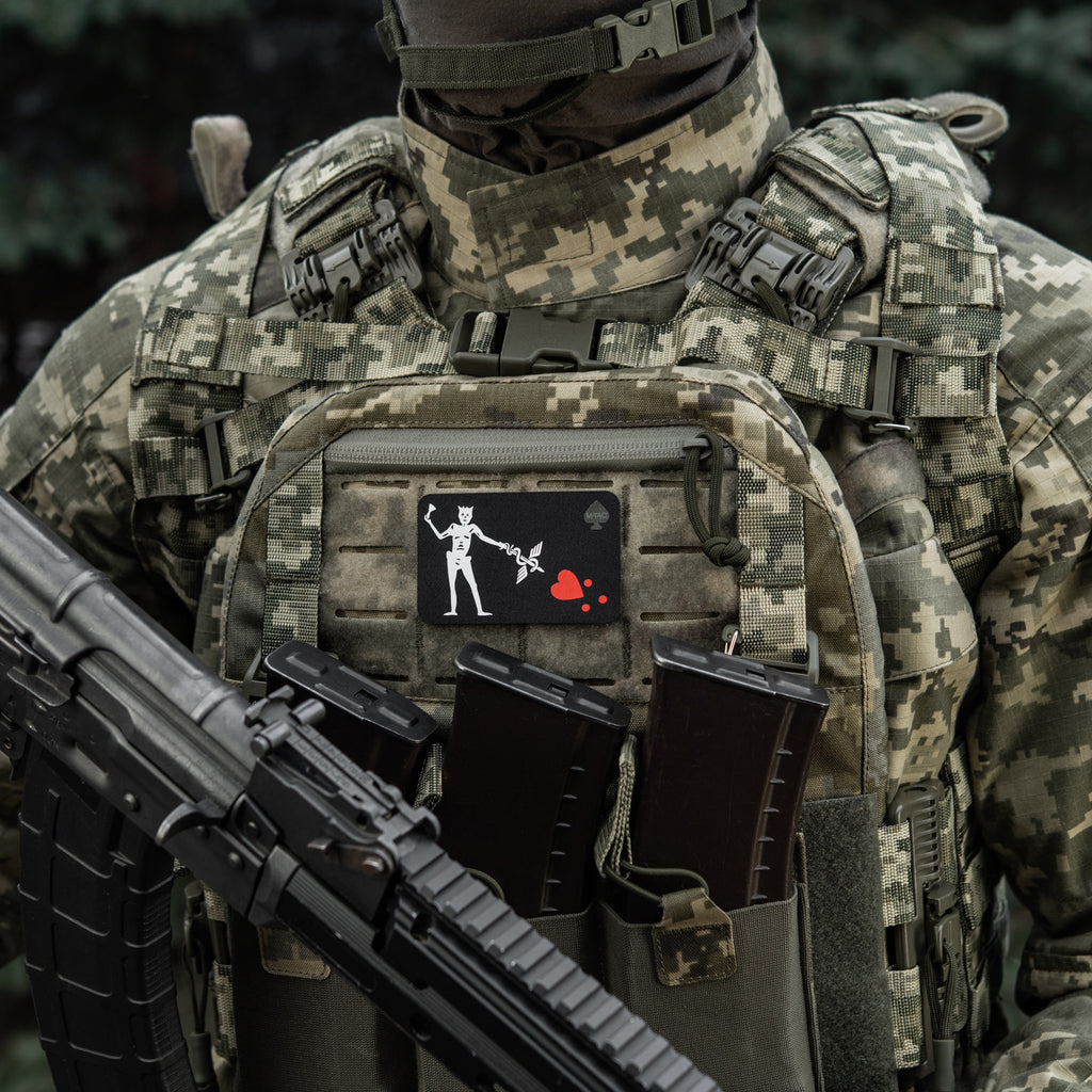M-Tac нашивка прапор Чорна Борода Медик Black