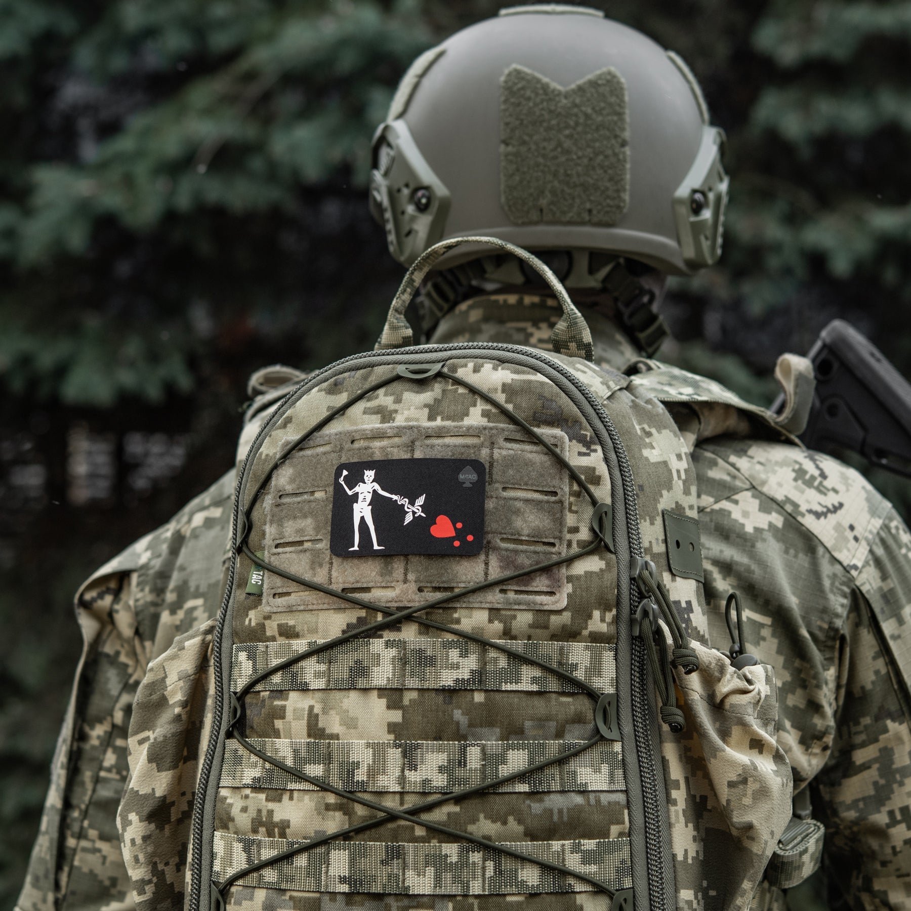 M-Tac нашивка прапор Чорна Борода Медик Black