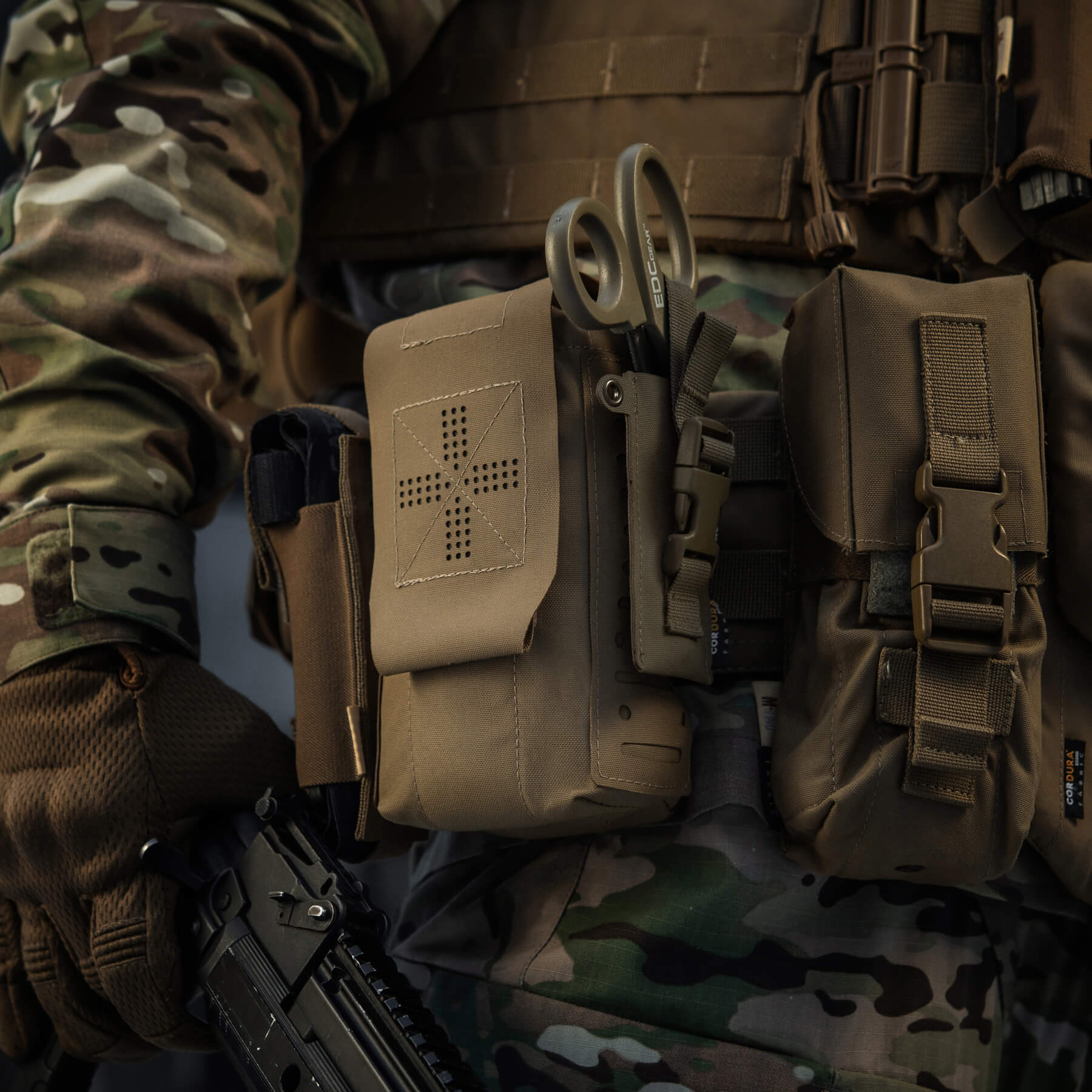 M-Tac підсумок медичний вертикальний Small Gen.II Elite Coyote