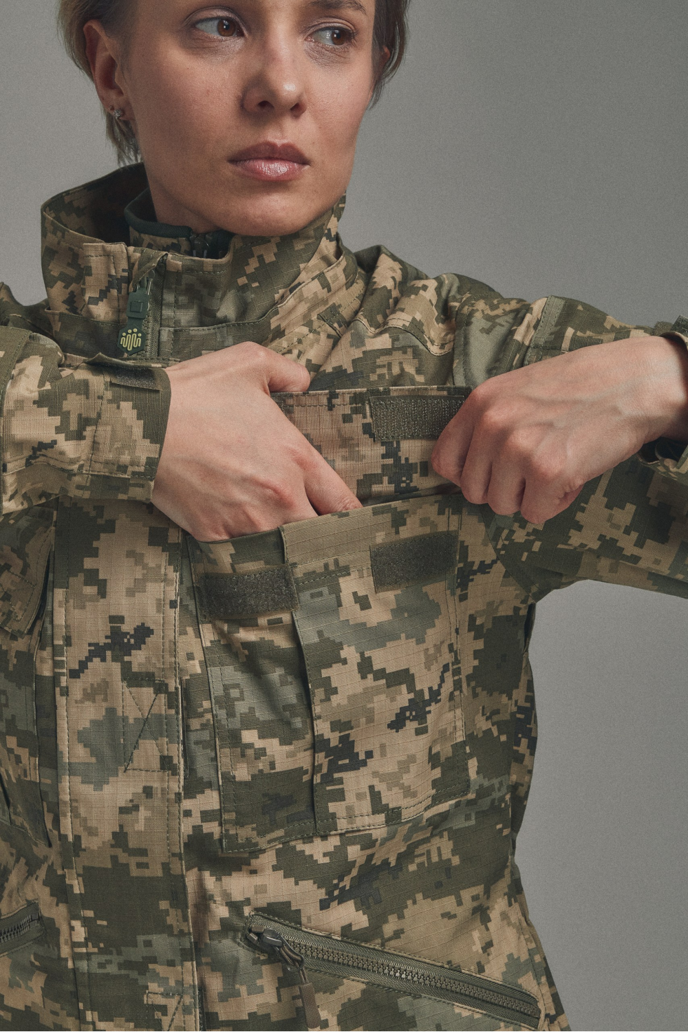 Жіноча тактична куртка FC Combat Fit, піксель