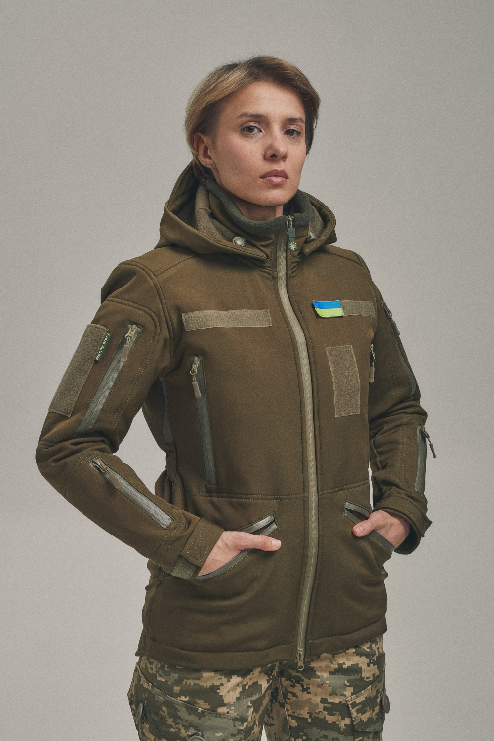 Зимова утеплена жіноча FS куртка-трансформер Soft Shell 2в1, хакі