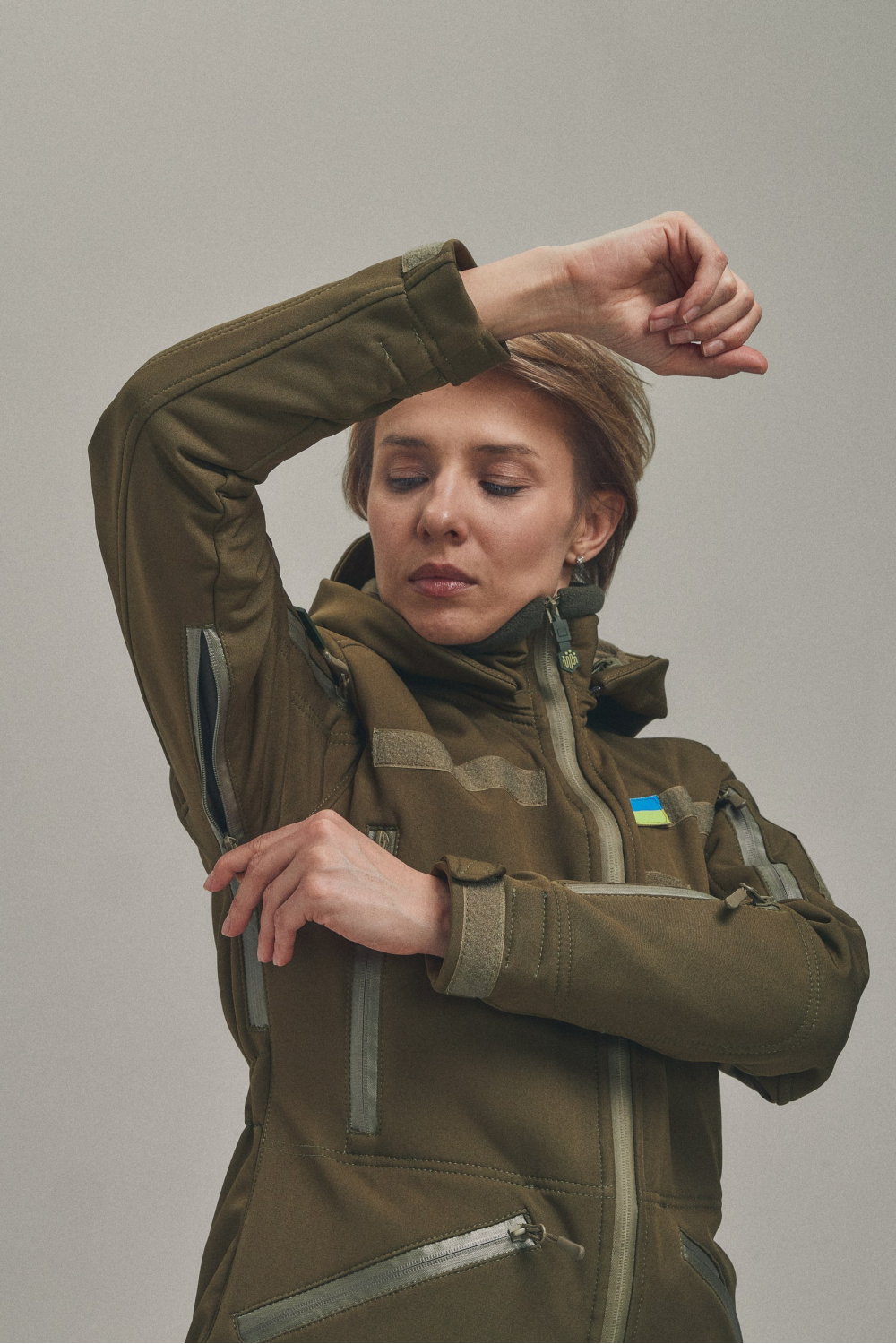 Зимова утеплена жіноча FS куртка-трансформер Soft Shell 2в1, хакі