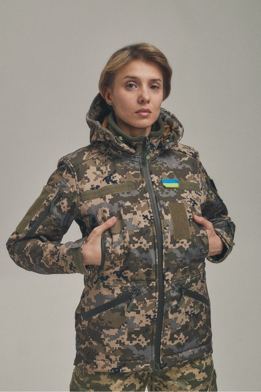 Зимова утеплена жіноча FS куртка-трансформер Soft Shell 2в1, піксель